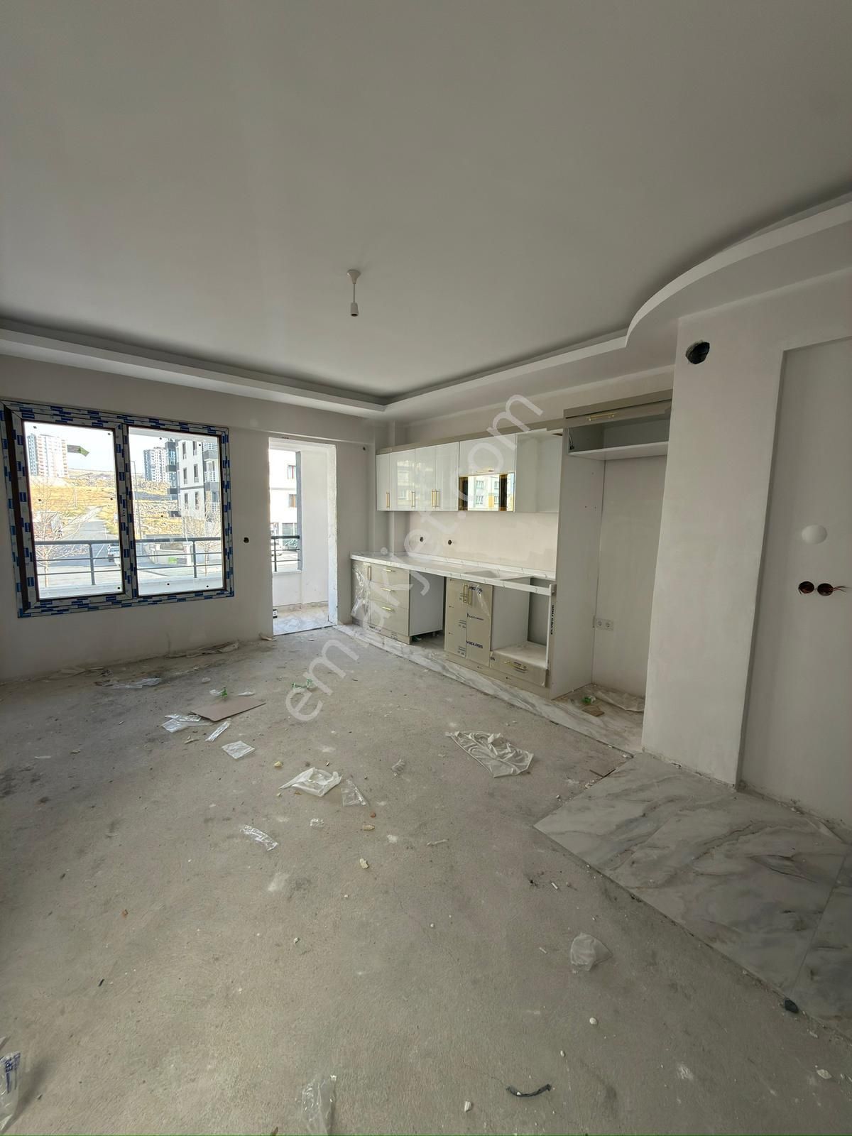 Mimsinde Cadde Üzeri Satılık Sıfır 2+1 - Görsel 3