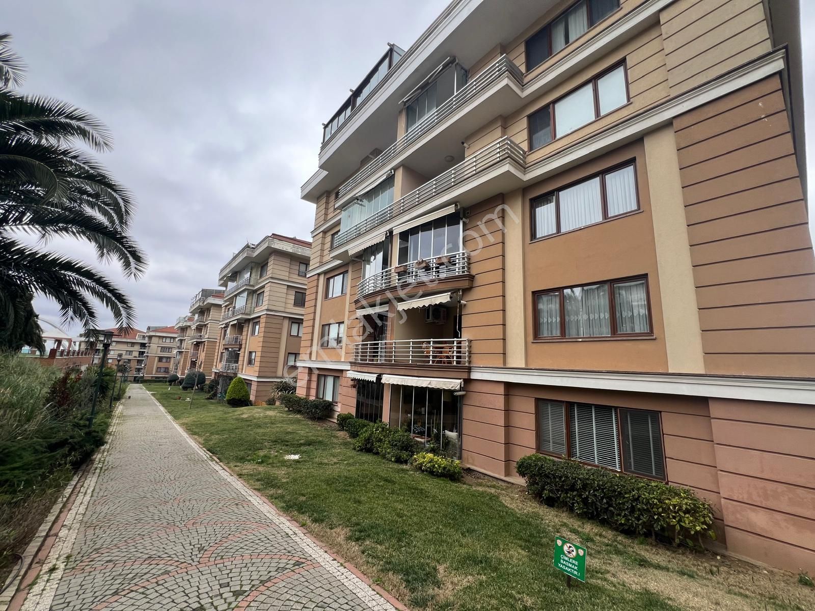 Rose Marine'de Bahçe Kullanımlı 210 M2 4+1 Mobilyalı Kiralık - Görsel 27