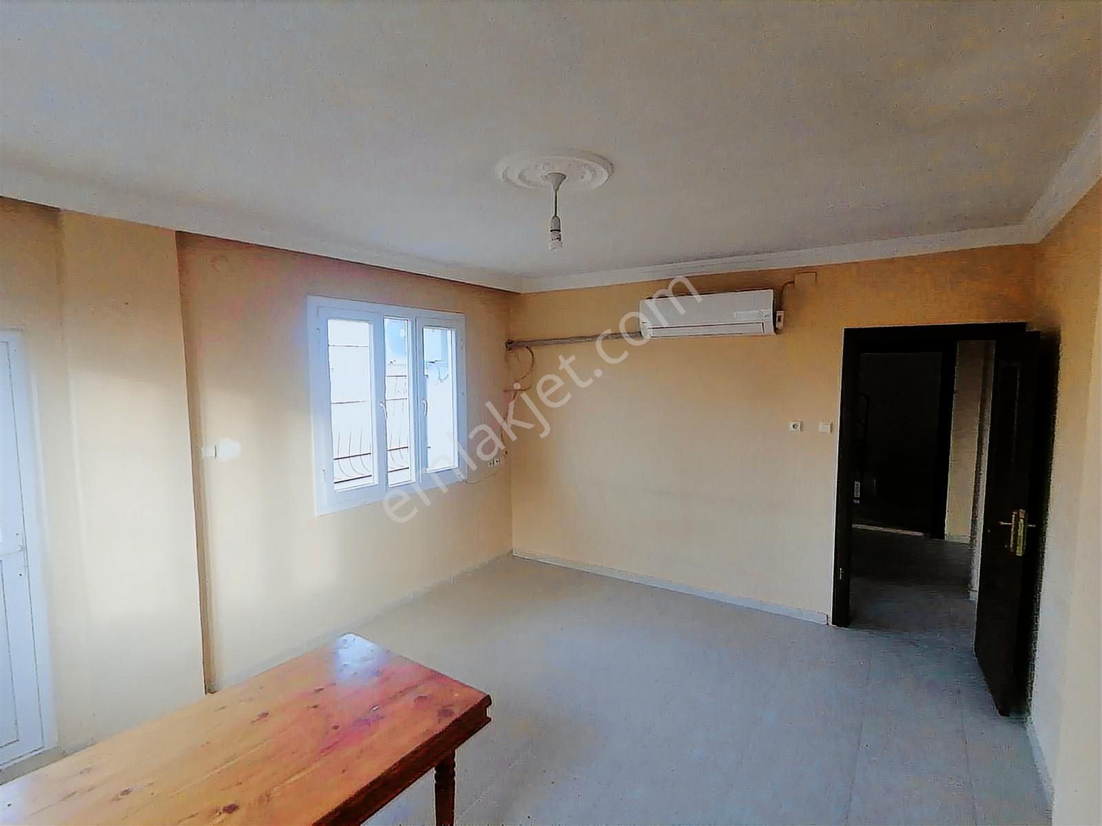 Takasa Uygun 210 M2 Tek Tapu Arsada 3 Katlı Müstakil Ev - Görsel 24