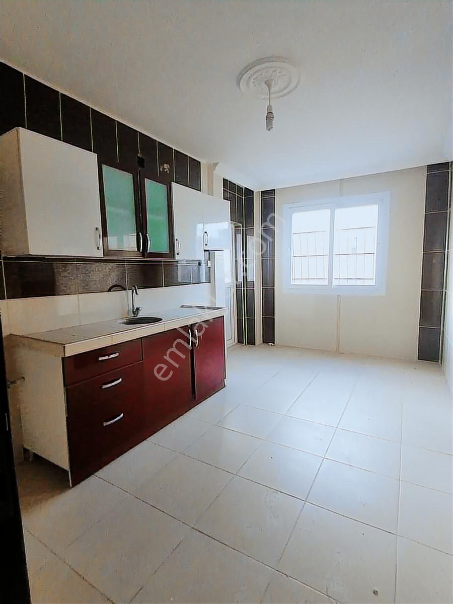 Takasa Uygun 210 M2 Tek Tapu Arsada 3 Katlı Müstakil Ev - Görsel 14