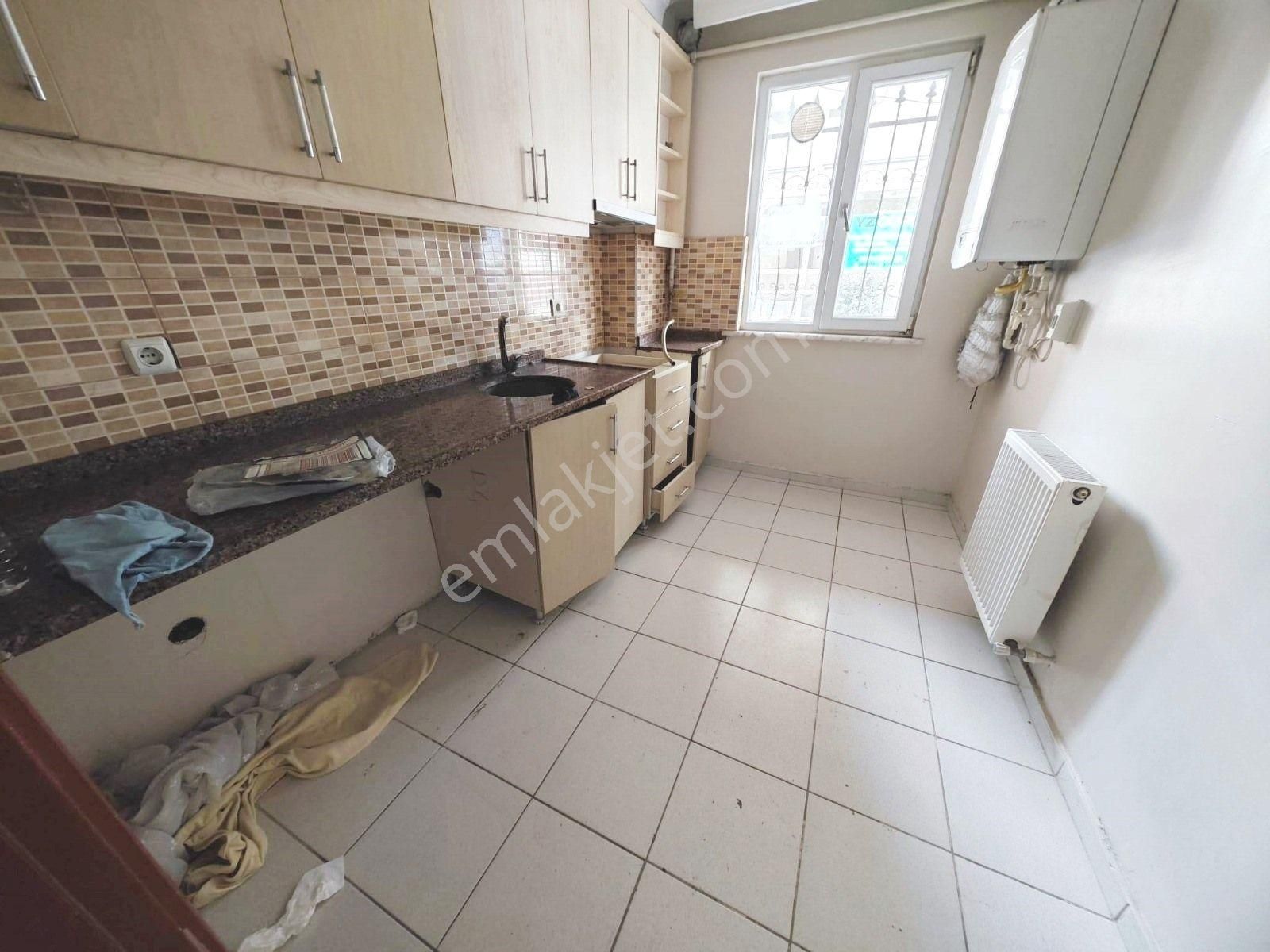 Fatih Emlak Tan 1+1 Yuksek Giriş Krediye Uygun Çakmak Duragına Yakın - Görsel 6