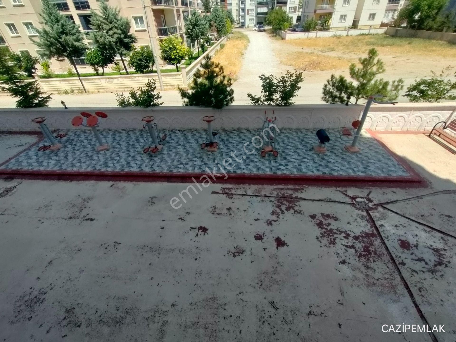 Cazip'ten Hast. Yolu M.akif Okulu Yanı Ara Kat Güney 2+1 Kombili - Görsel 7