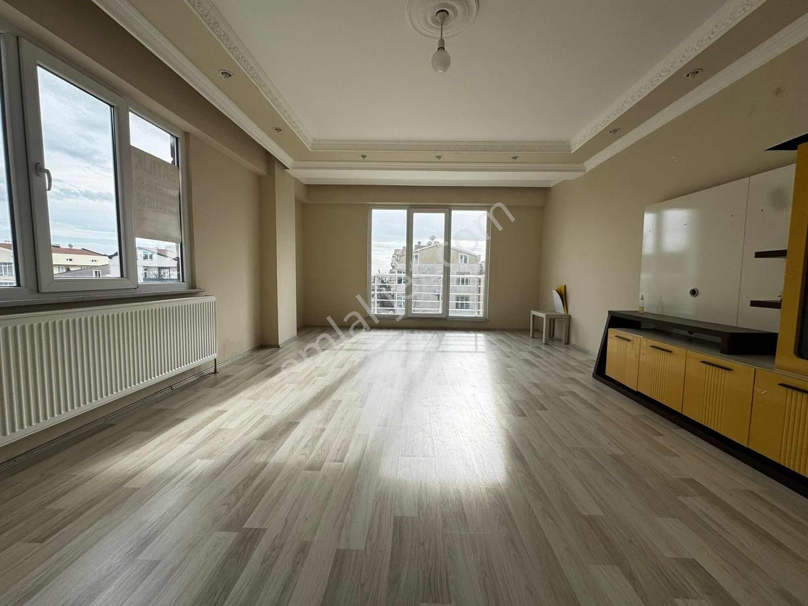 Çobançeşmede Site İçinde | 140 M² Net | Kaçırılmayacak 3+1 - Görsel 5