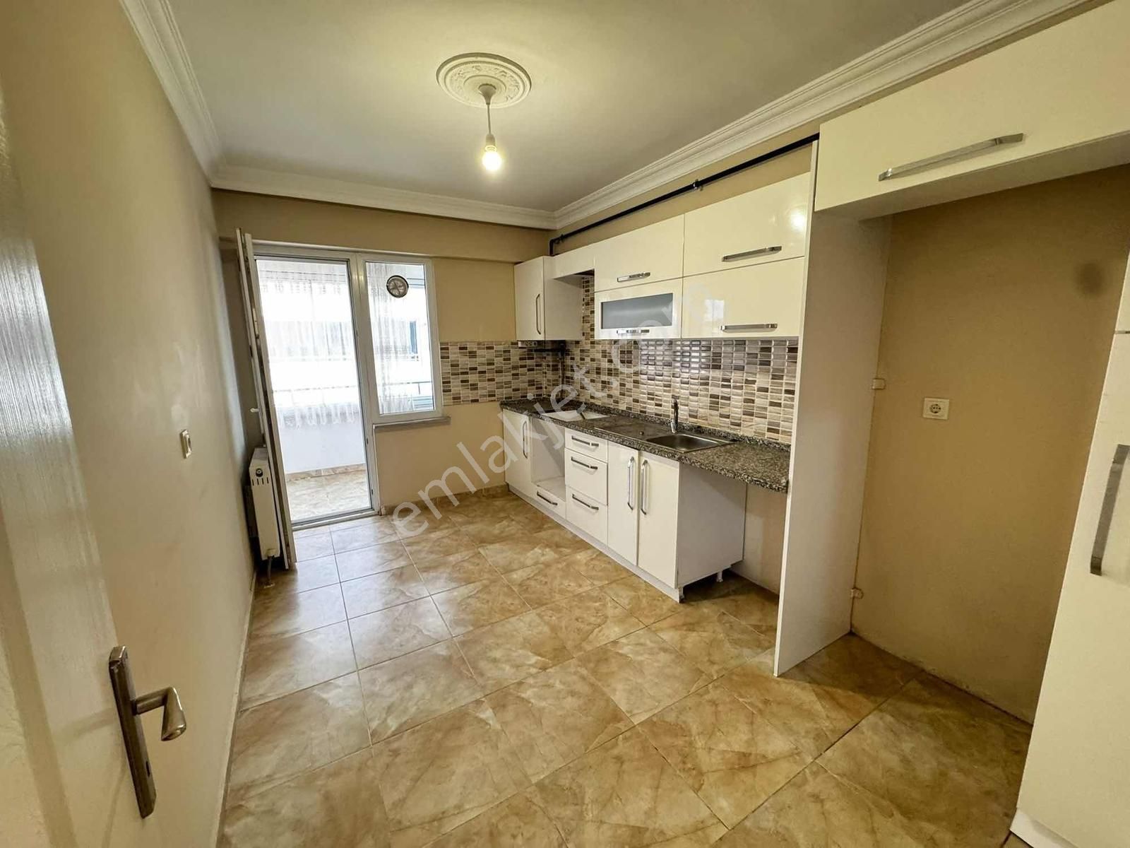 Çobançeşmede Site İçinde | 140 M² Net | Kaçırılmayacak 3+1 - Görsel 29