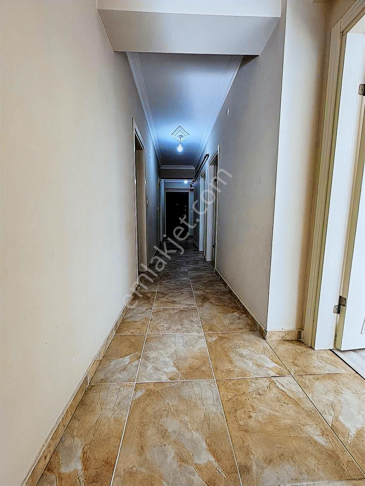 Çobançeşmede Site İçinde | 140 M² Net | Kaçırılmayacak 3+1 - Görsel 21