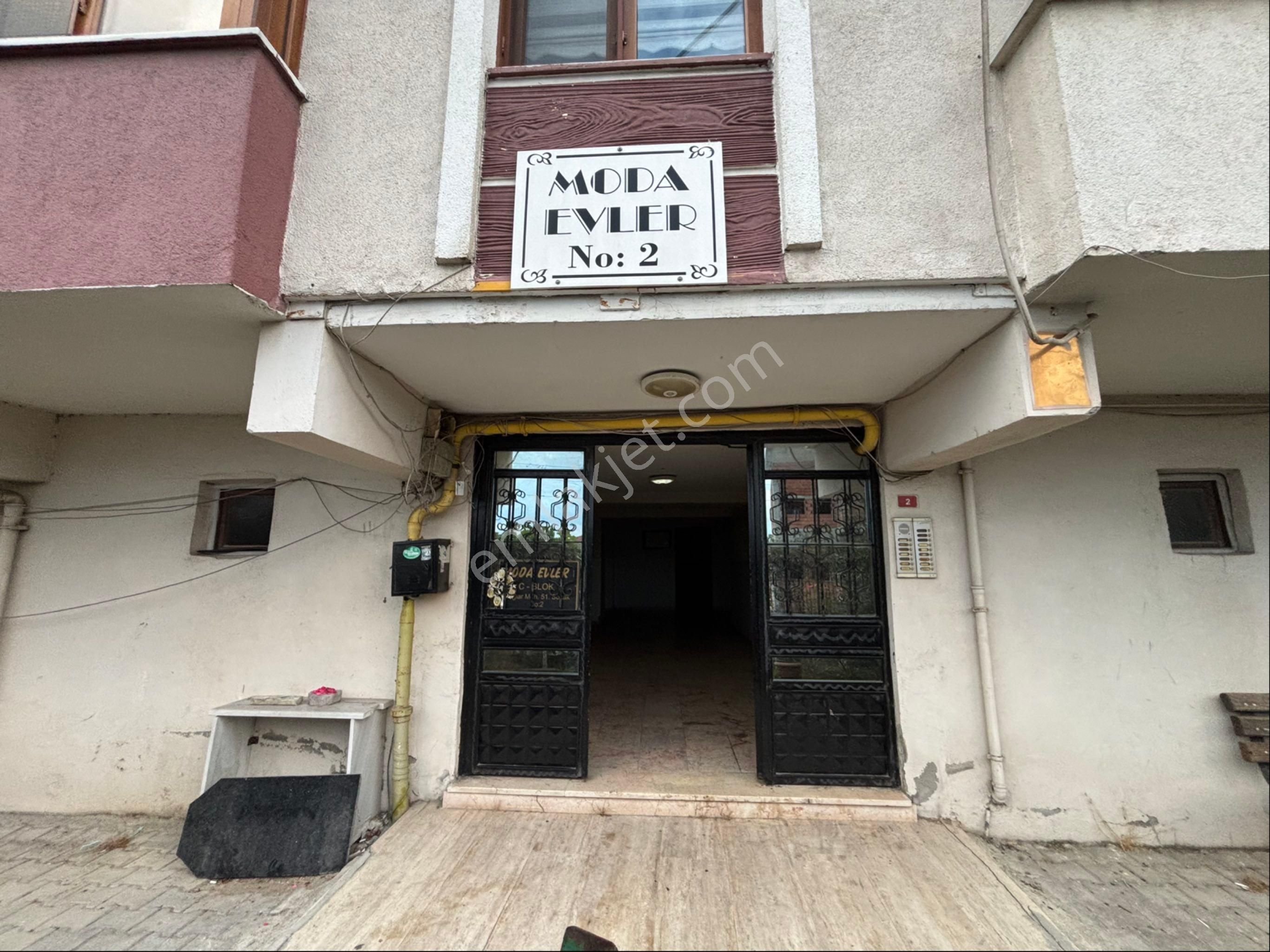 Erenler Bağlar Mah. 3+1 Fırsat Daire!! Re/max Design Buğra Çaktı - Görsel 3