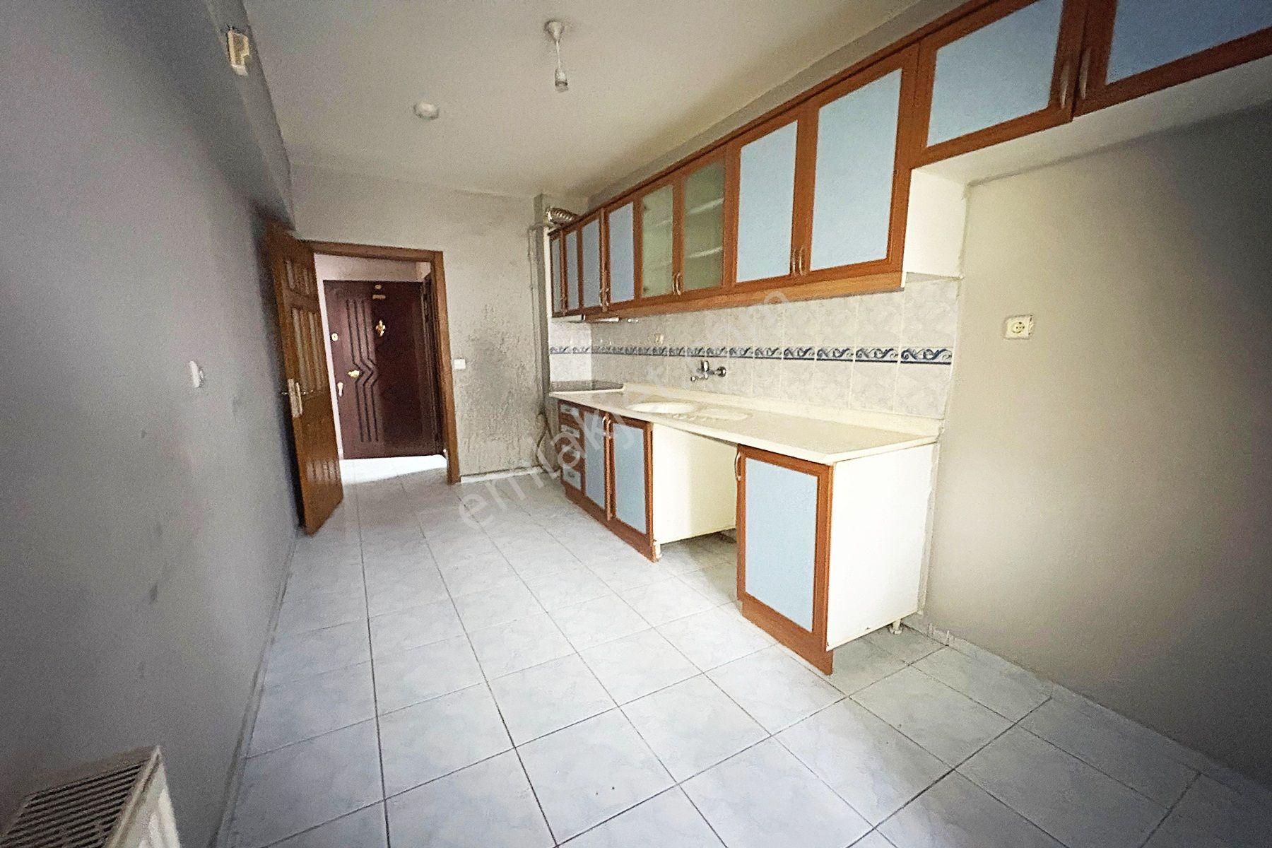 Yayla'da 1.kat Ön Cephe 3+1 Yalıtımlı Binada Kiralık Daire - Görsel 4