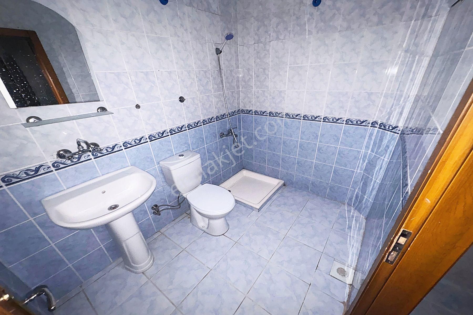 Yayla'da 1.kat Ön Cephe 3+1 Yalıtımlı Binada Kiralık Daire - Görsel 19