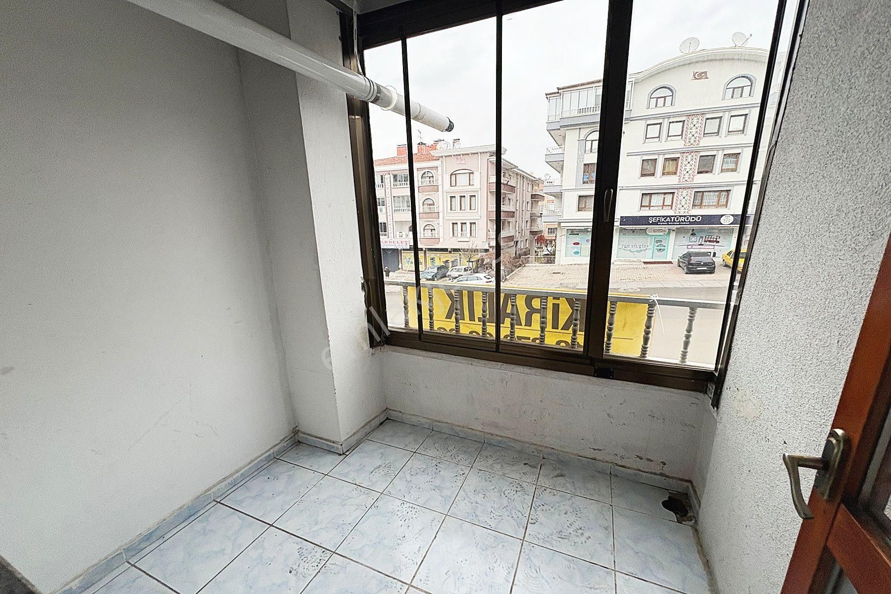 Yayla'da 1.kat Ön Cephe 3+1 Yalıtımlı Binada Kiralık Daire - Görsel 5