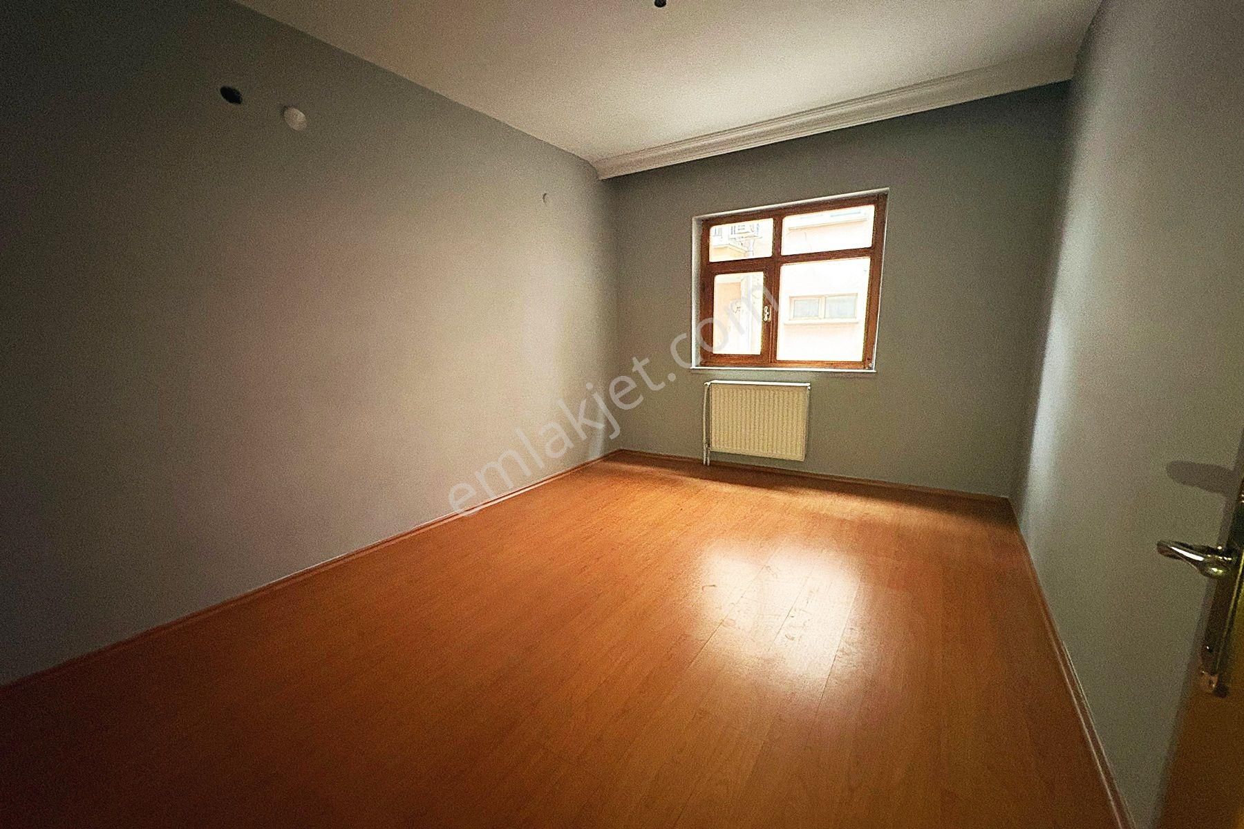 Yayla'da 1.kat Ön Cephe 3+1 Yalıtımlı Binada Kiralık Daire - Görsel 12