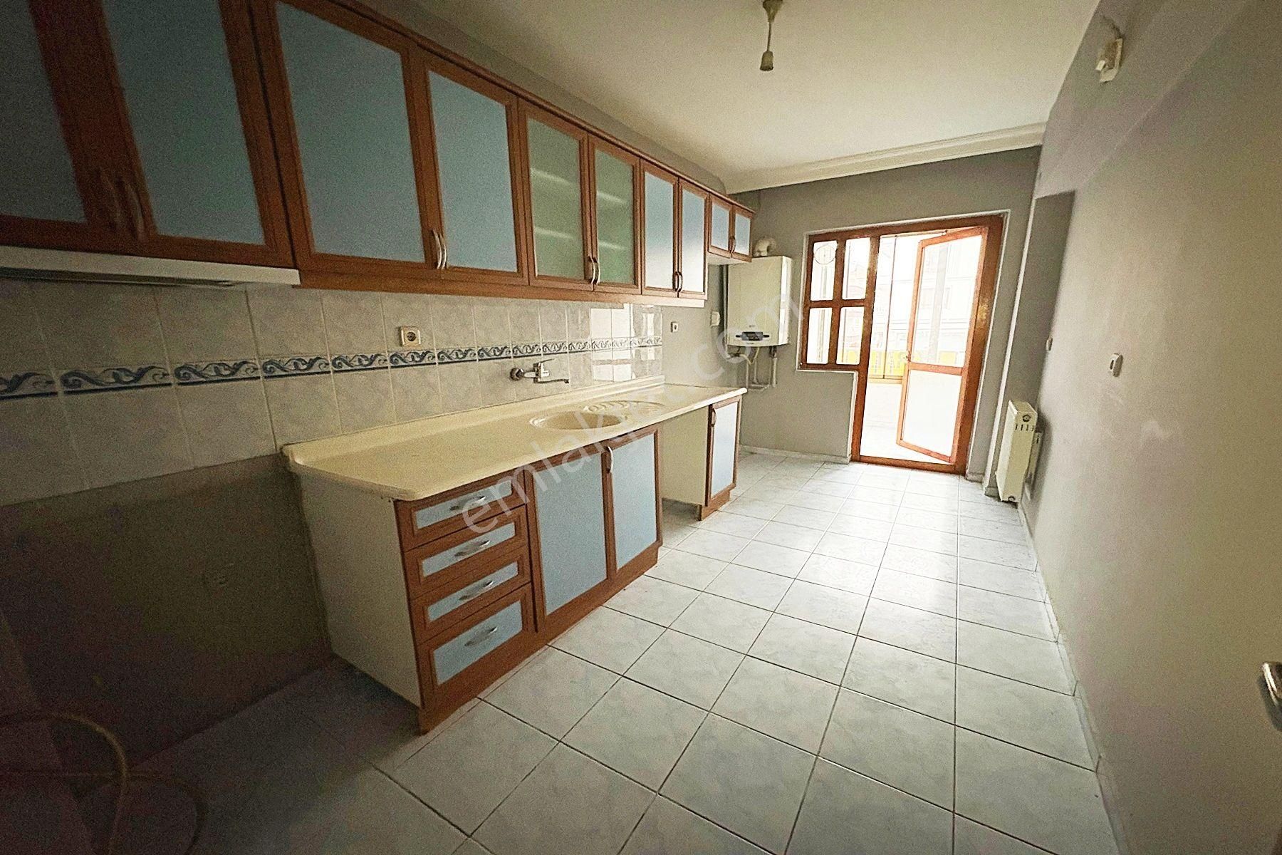 Yayla'da 1.kat Ön Cephe 3+1 Yalıtımlı Binada Kiralık Daire - Görsel 3