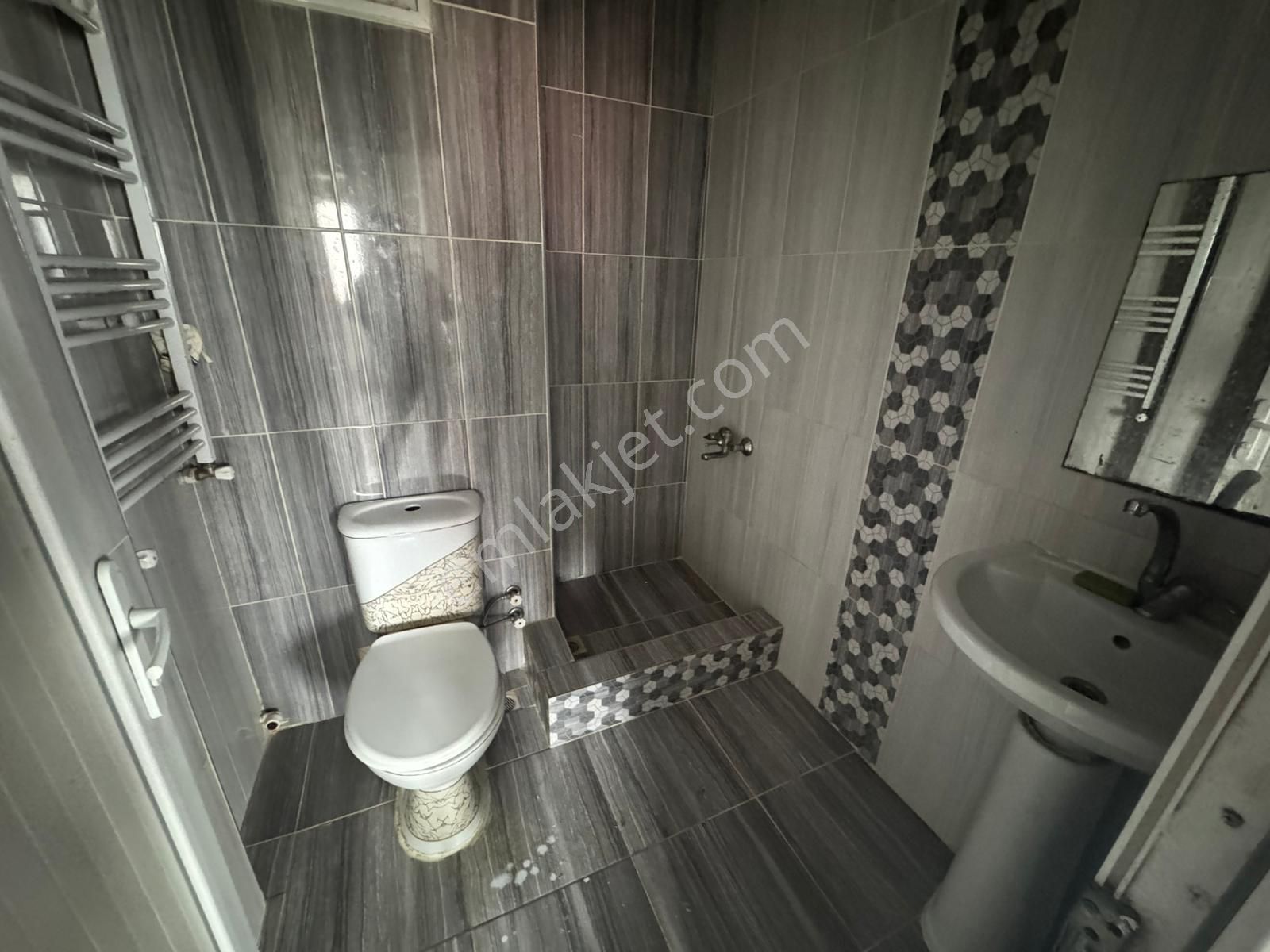 Koza Emlak'tan Tandoğan Mahalesinde Katta Yapılı Uygun Fiyatlı Satılık Dairee - Görsel 31