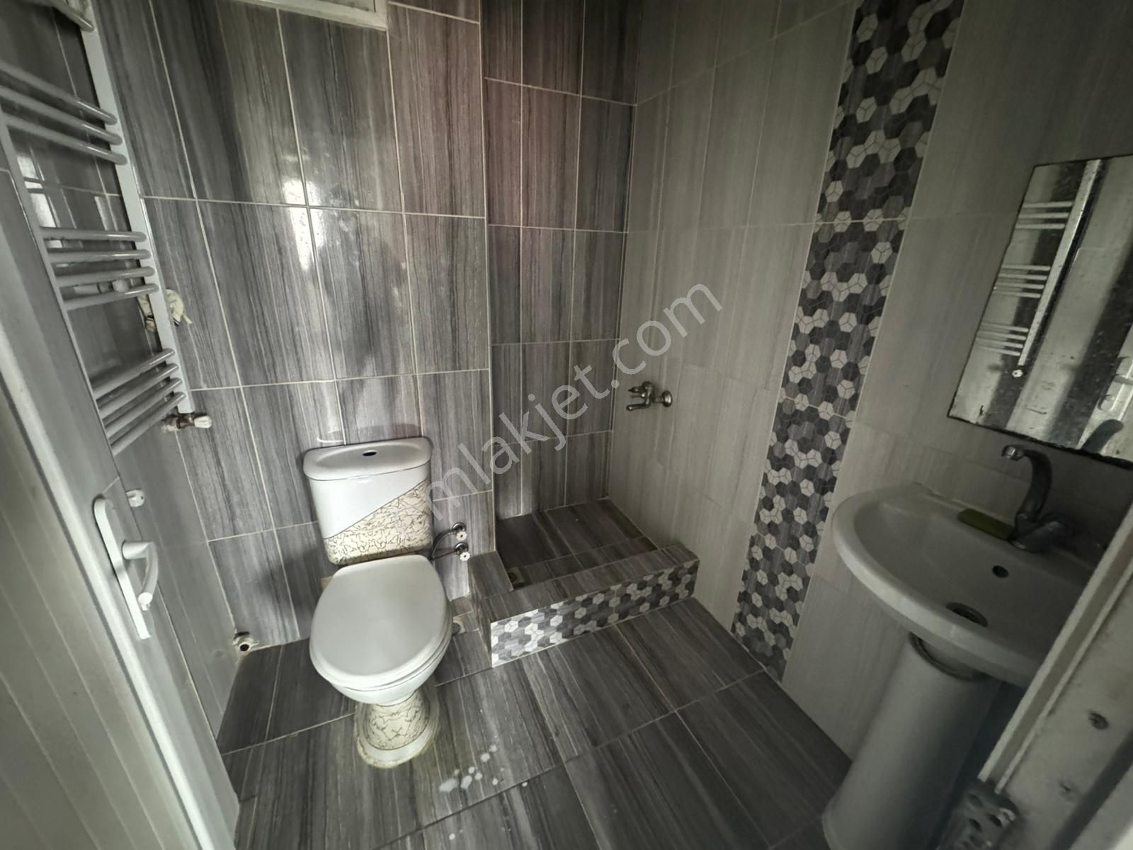 Koza Emlak'tan Tandoğan Mahalesinde Katta Yapılı Uygun Fiyatlı Satılık Dairee - Görsel 28