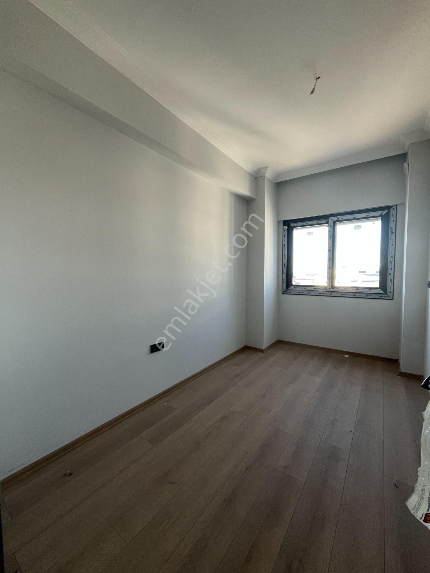 Anadolu Caddesi Ve Hst. Yakını Teraslı Ara Kat Satılık Daire - Görsel 32