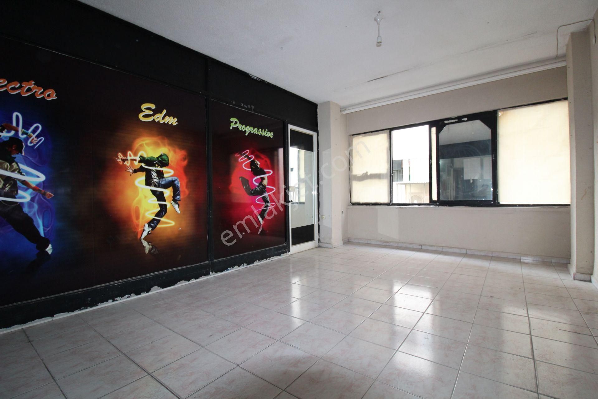 Aslan'dan Mersin Çarşısında Kiralık 25 M2 Dükkan