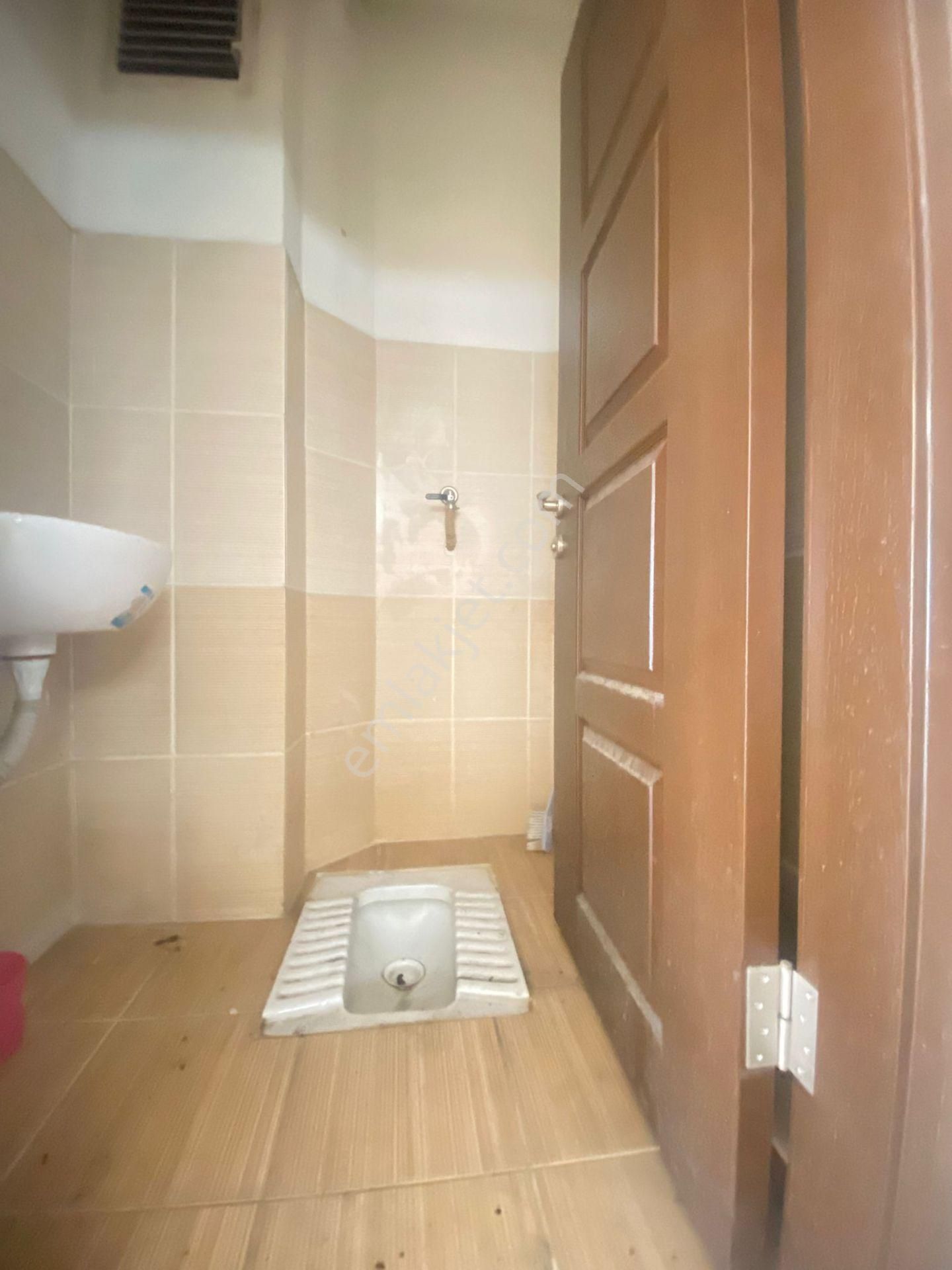 Alsancak Mahallesi Cadde Üzeri 120m2 Satılık Dükkan - Görsel 5