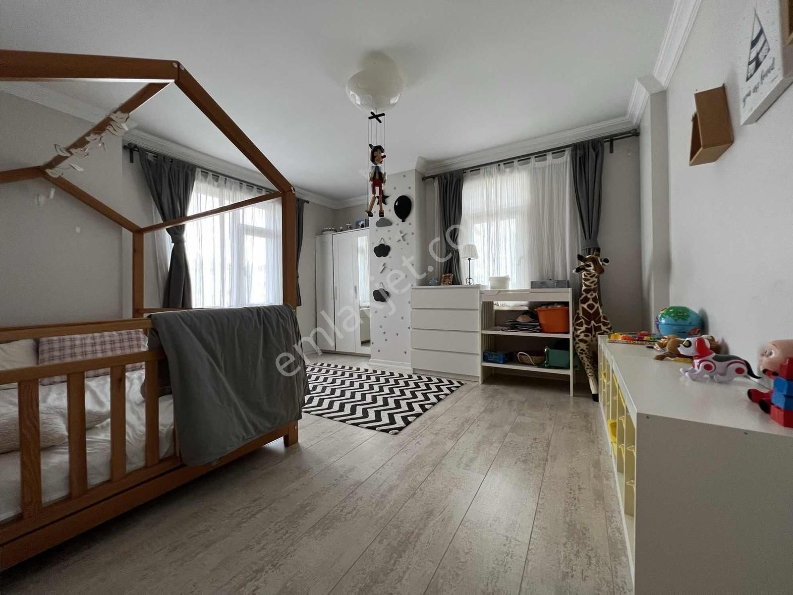 Çengelköy Doktorlar Sitesinde___içi Lux Yapılı 6+1 Çatı Dublex - Görsel 10