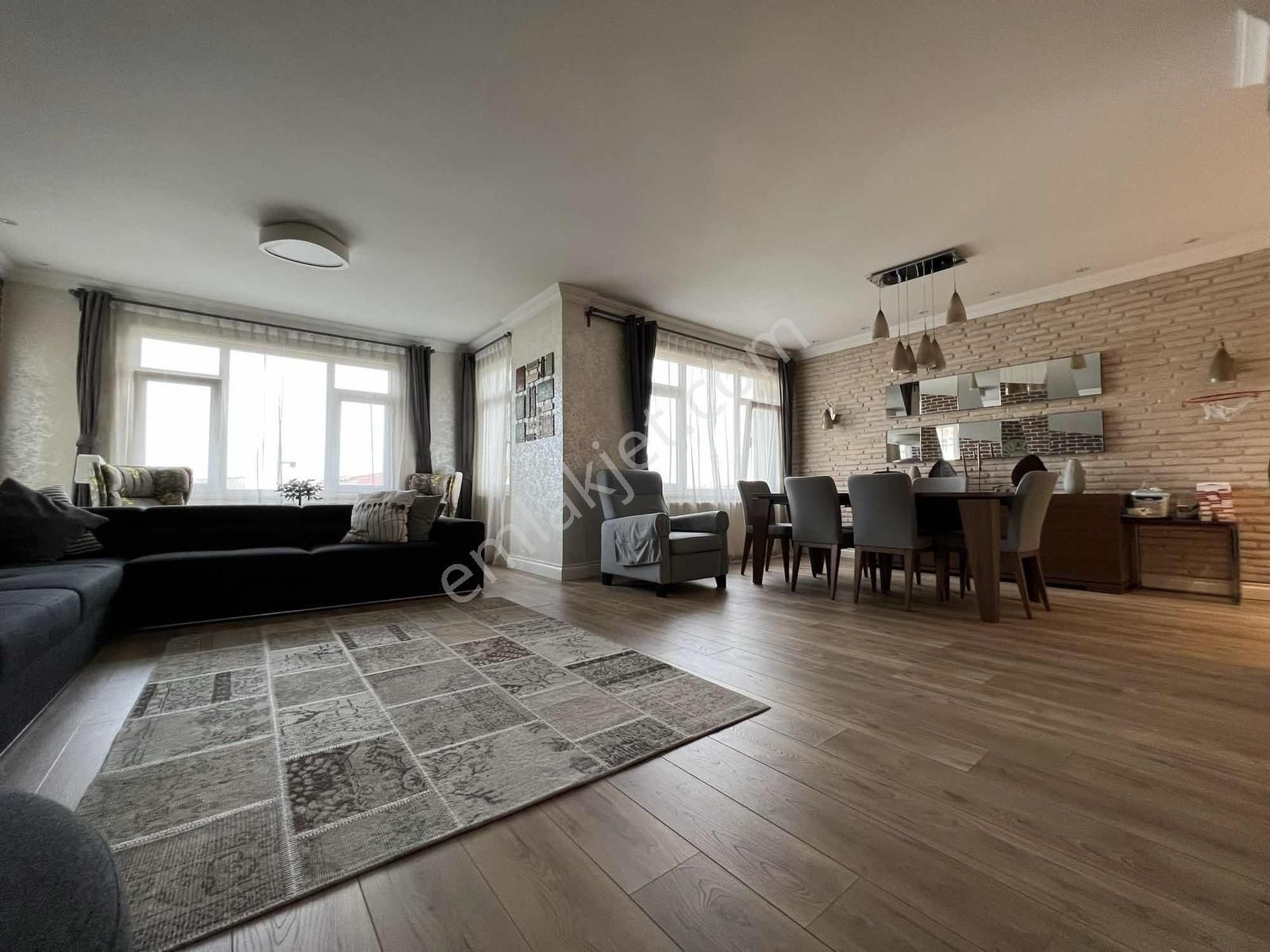 Çengelköy Doktorlar Sitesinde___içi Lux Yapılı 6+1 Çatı Dublex - Görsel 12