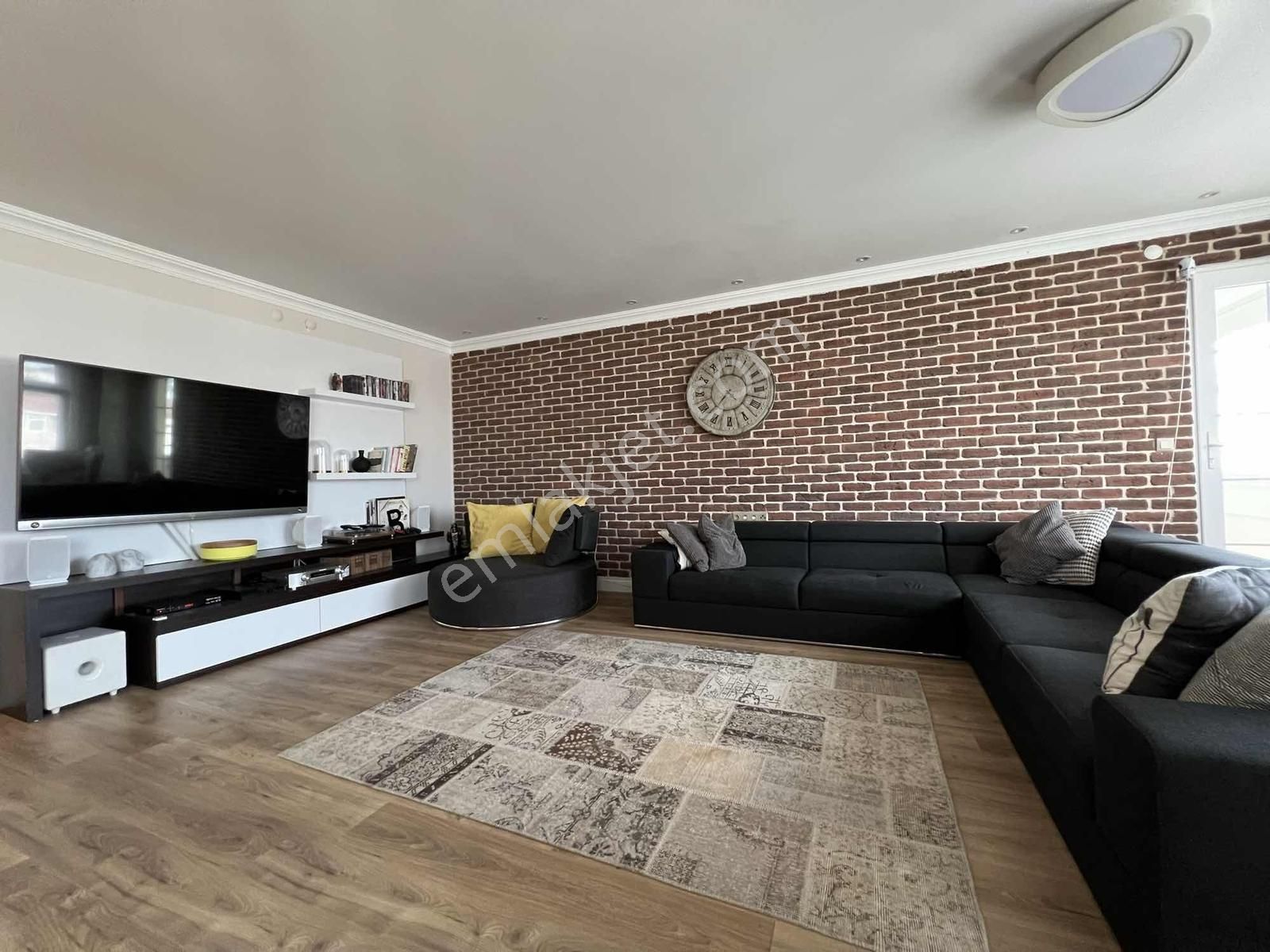 Çengelköy Doktorlar Sitesinde___içi Lux Yapılı 6+1 Çatı Dublex - Görsel 15