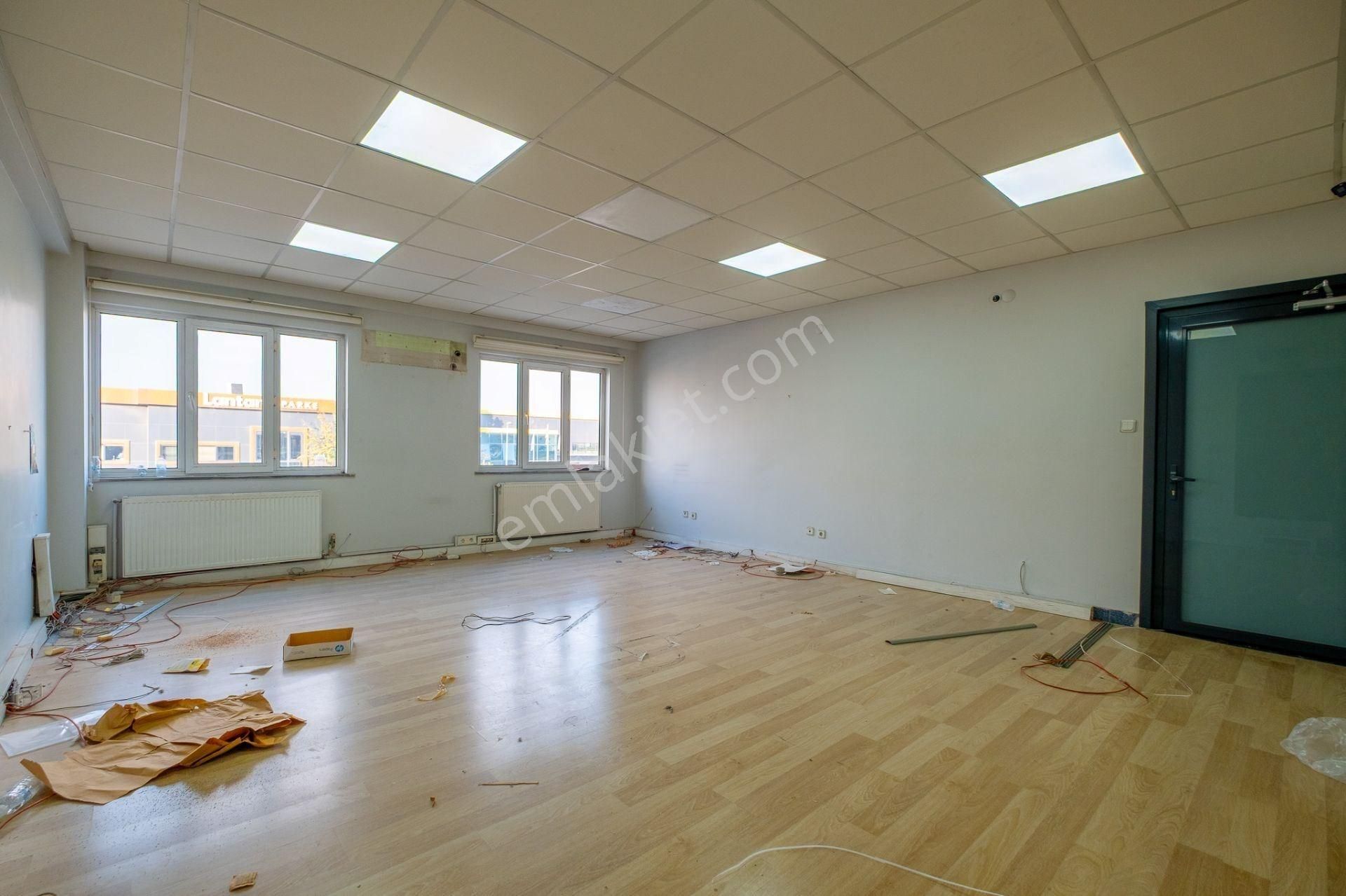 Üretime Hazır Vinçli Ve Yüksek Enerjili Kiralık 12000 M2 Fabrika - Görsel 25