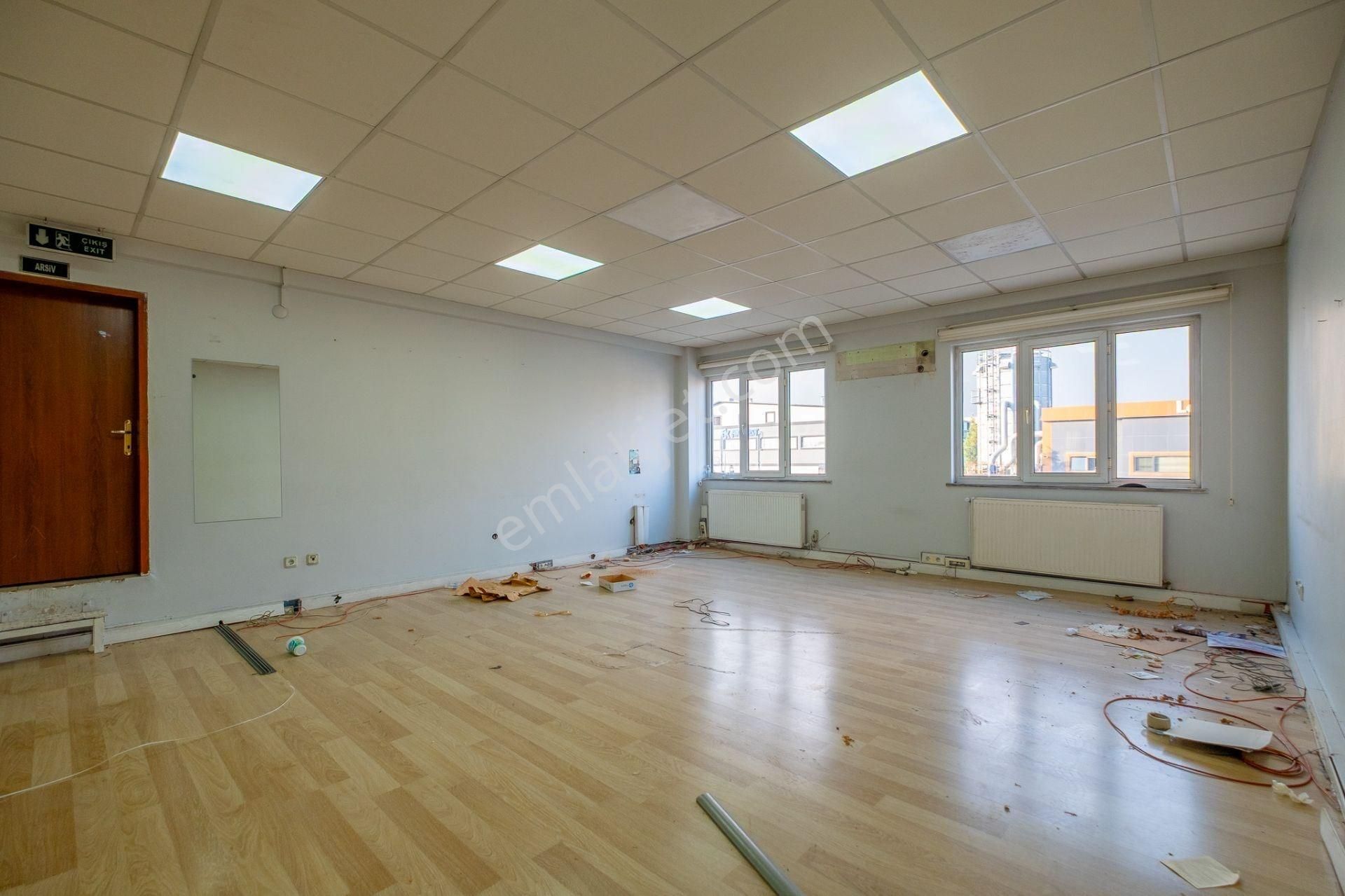 Üretime Hazır Vinçli Ve Yüksek Enerjili Kiralık 12000 M2 Fabrika - Görsel 24