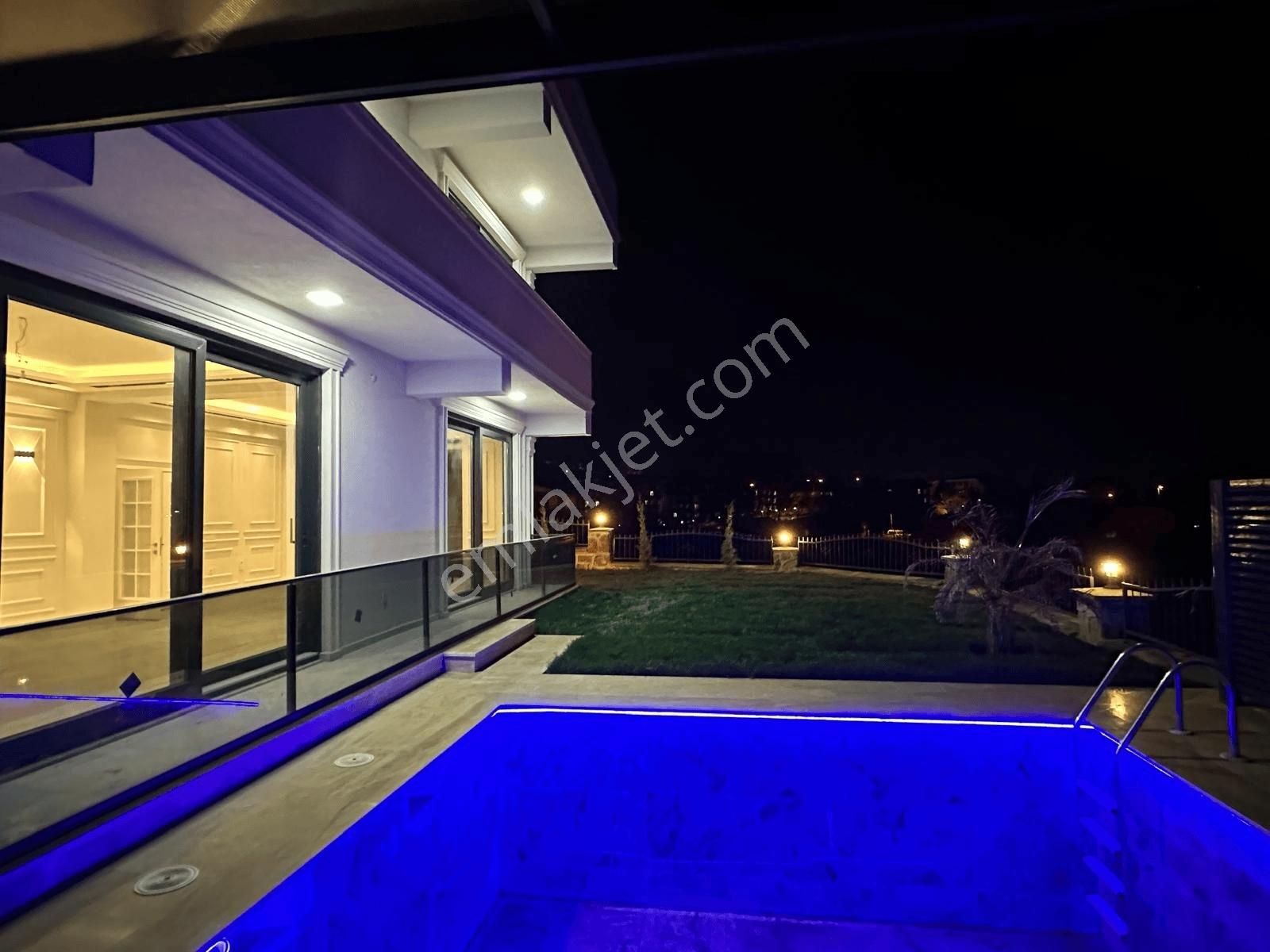 Asies Başiskele Havuzlu Asansörlü Müstakil 6+2 Satılık Tripleks. - Görsel 2