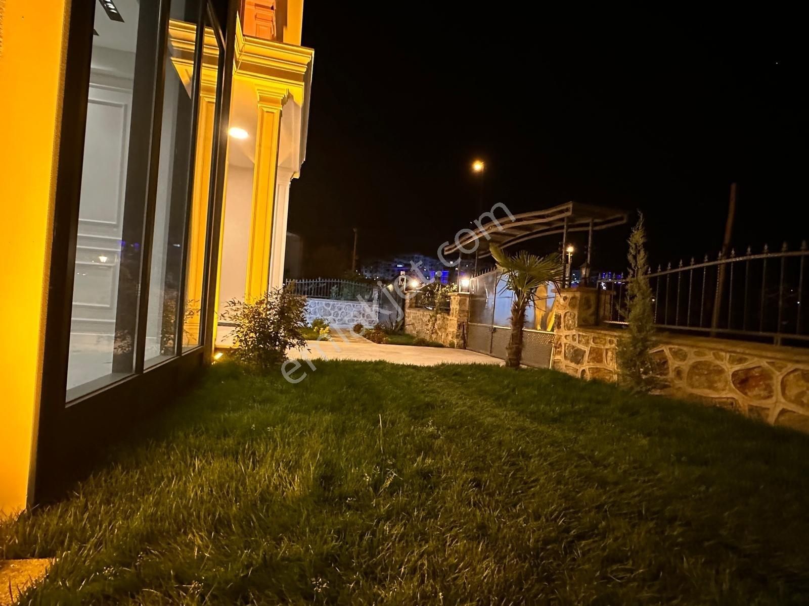 Asies Başiskele Havuzlu Asansörlü Müstakil 6+2 Satılık Tripleks. - Görsel 13