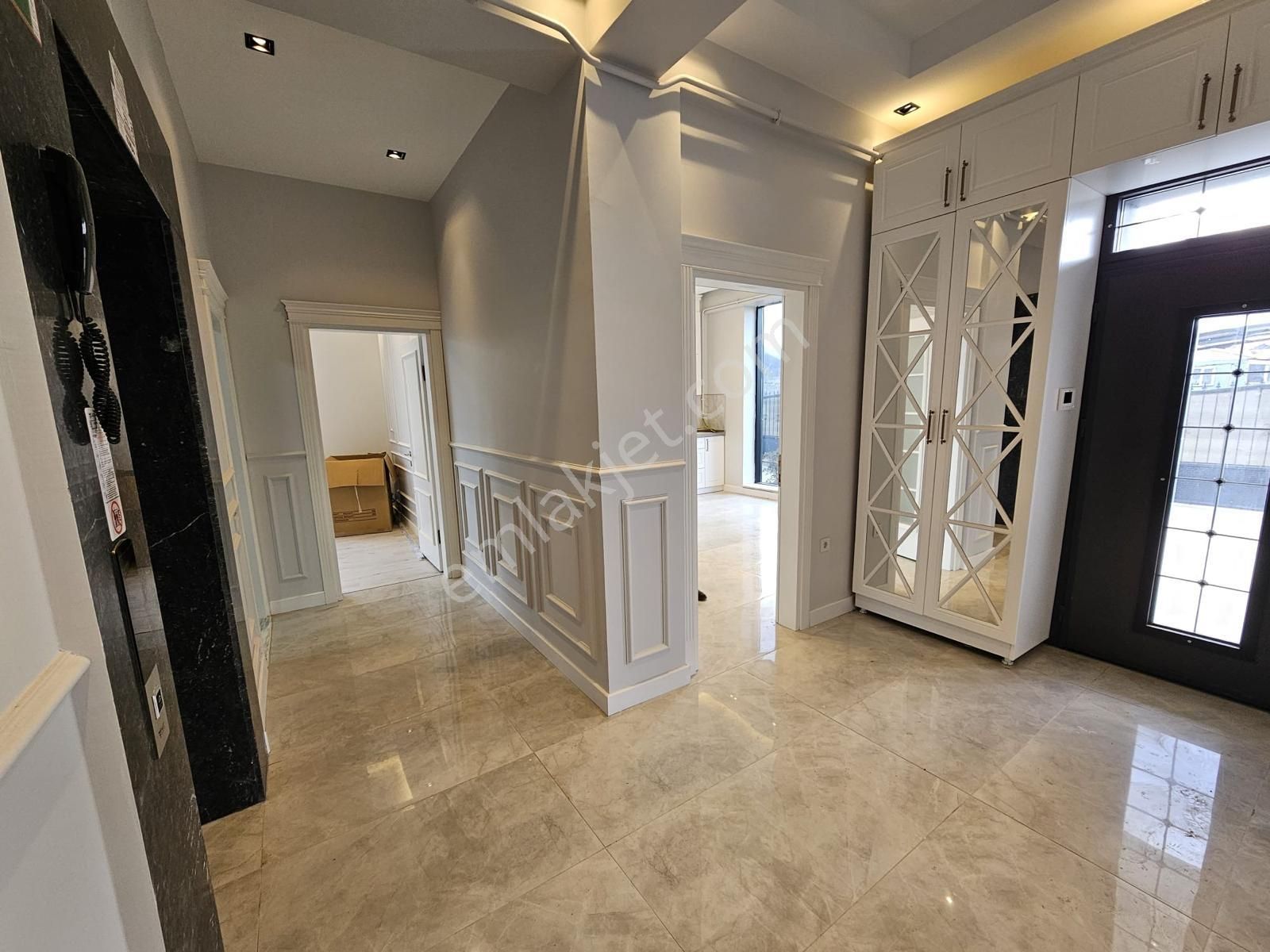 Asies Başiskele Havuzlu Asansörlü Müstakil 6+2 Satılık Tripleks. - Görsel 16