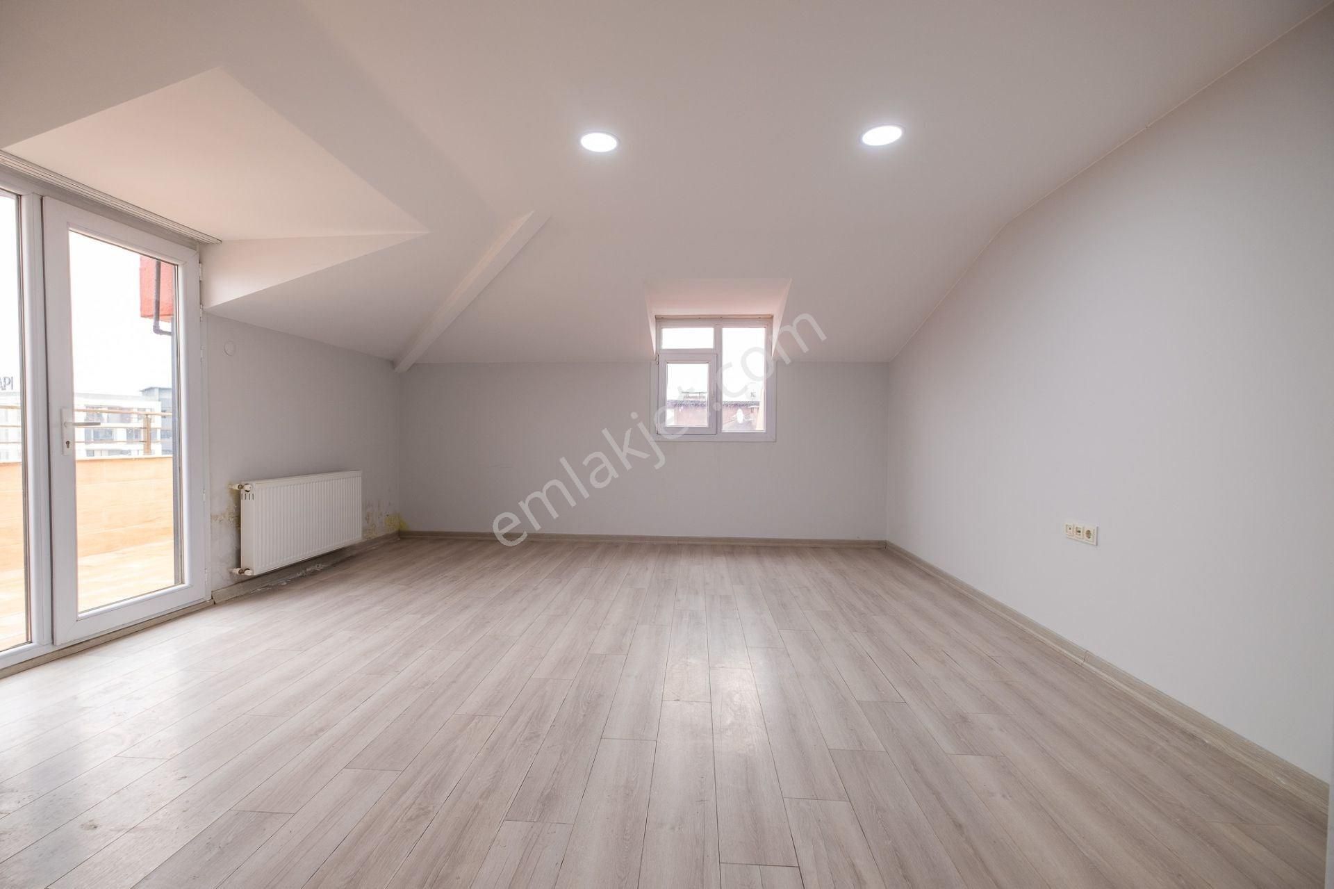 Beylikdüzü Kaymakamlığına Yakın Konumda 2+1 Kiralık Daire - Görsel 2