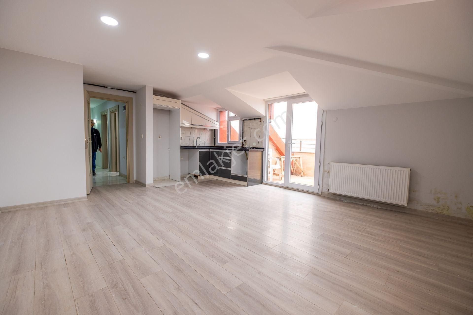 Beylikdüzü Kaymakamlığına Yakın Konumda 2+1 Kiralık Daire - Görsel 3