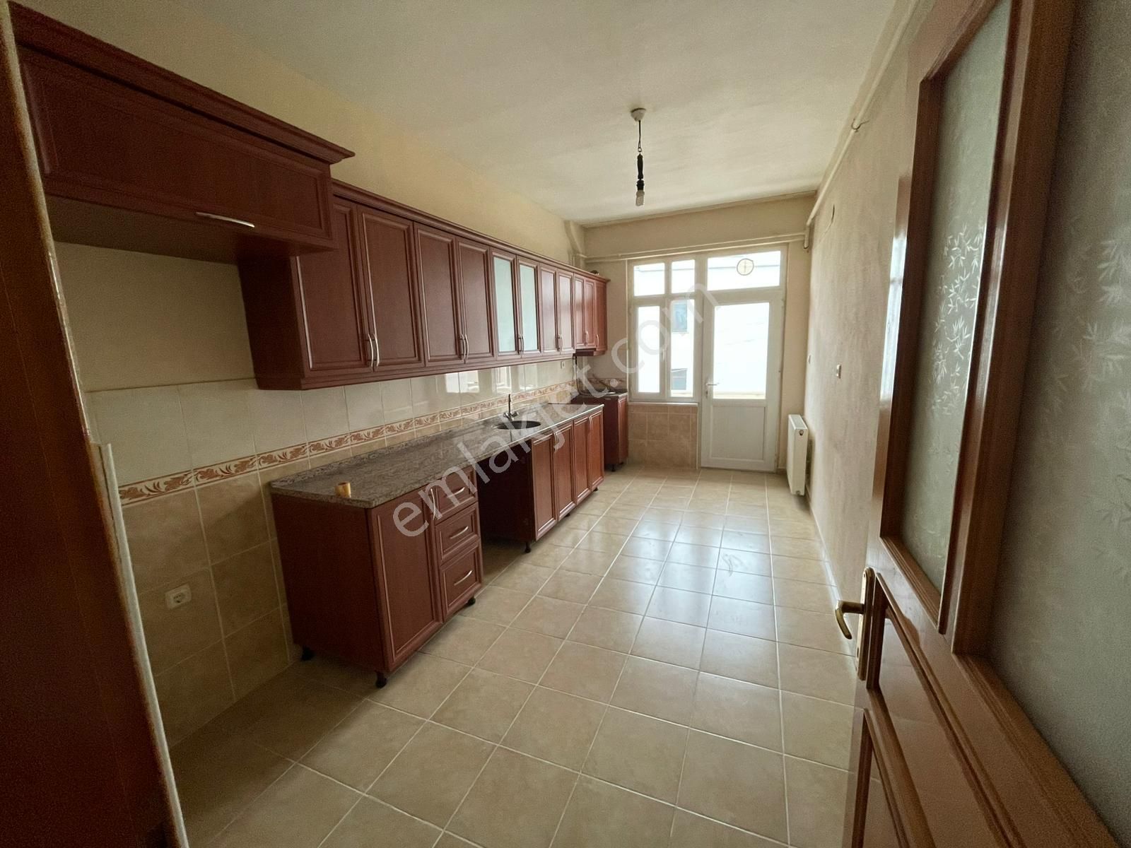 Trabzon Gayrimenkul'den Konaklar 3+1 Kiralık Daire - Görsel 11