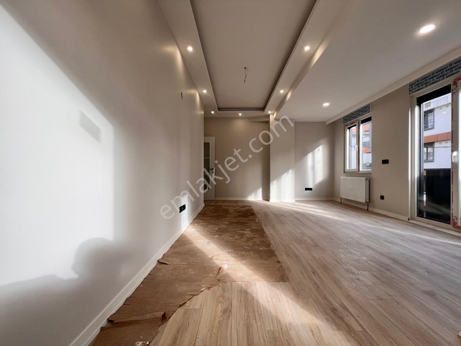 Altıntepe'de Cadde Üzeri Prestijli Yapıda 3+1 Daire - Görsel 17