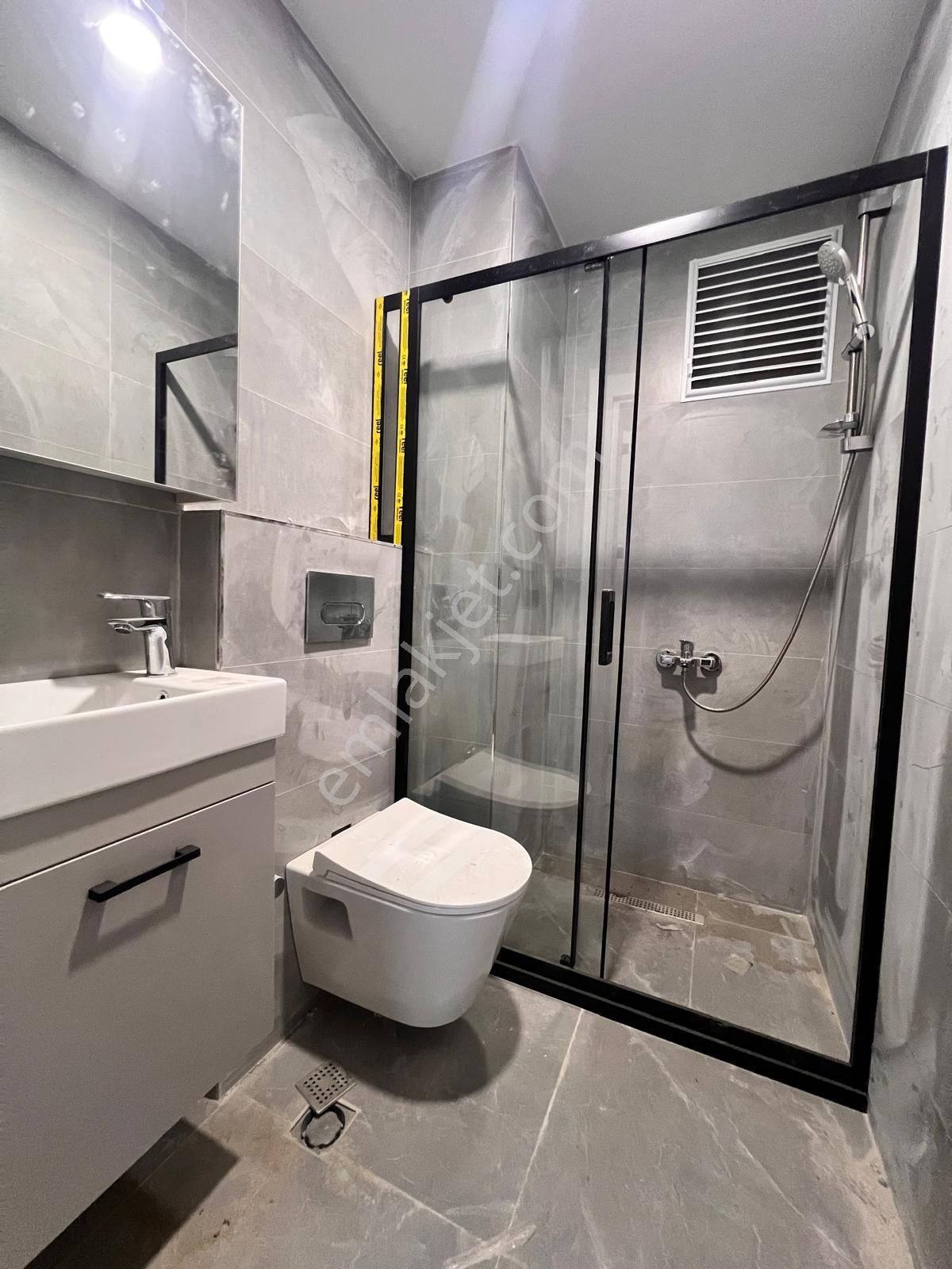 Altıntepe'de Cadde Üzeri Prestijli Yapıda 3+1 Daire - Görsel 27