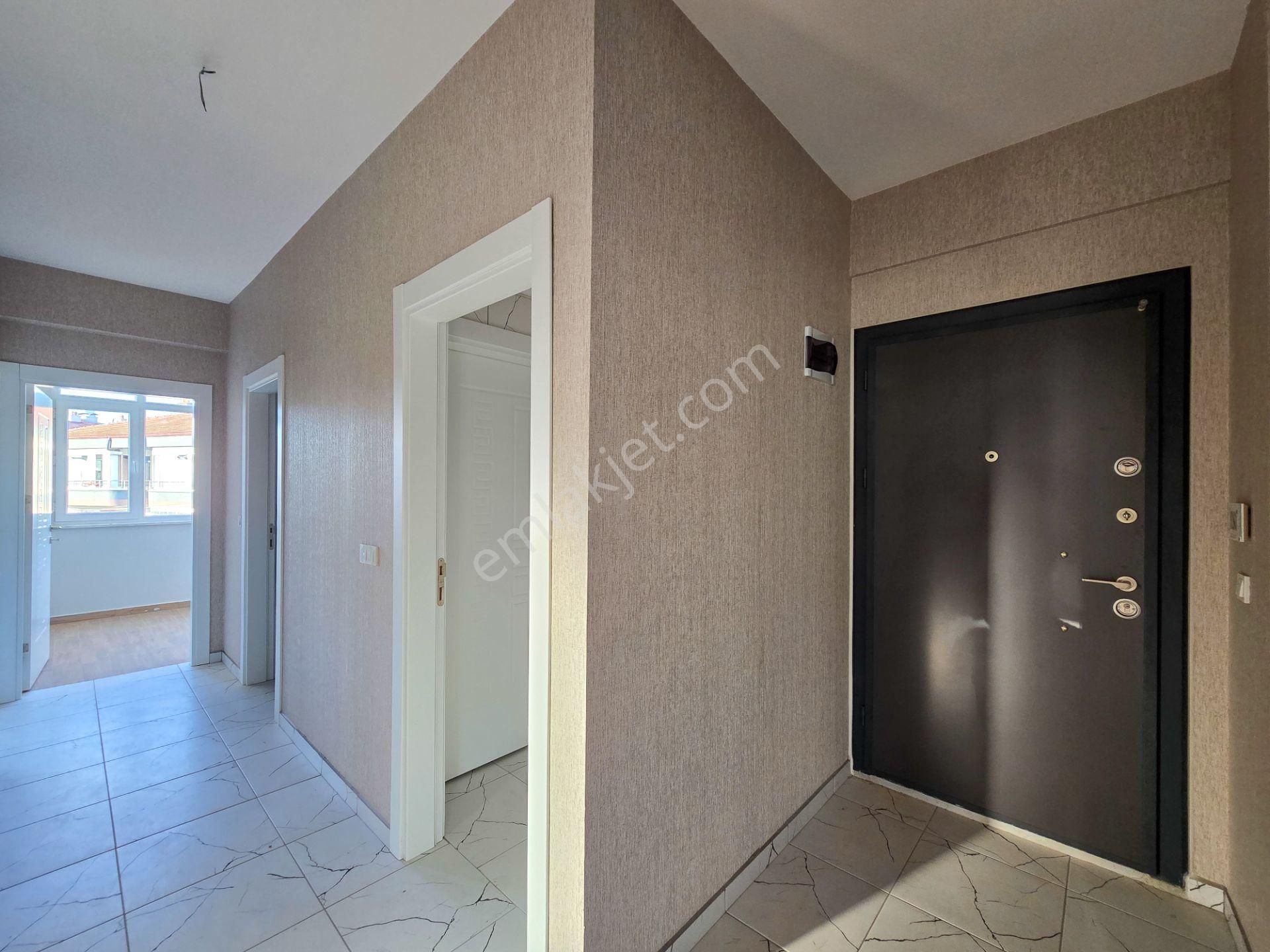 Anadolu Caddesi'ne Ve Gençosman Caddesi'ne Oldukça Yakın 3+1 160m2 Arakat Sıfır Daire - Görsel 9