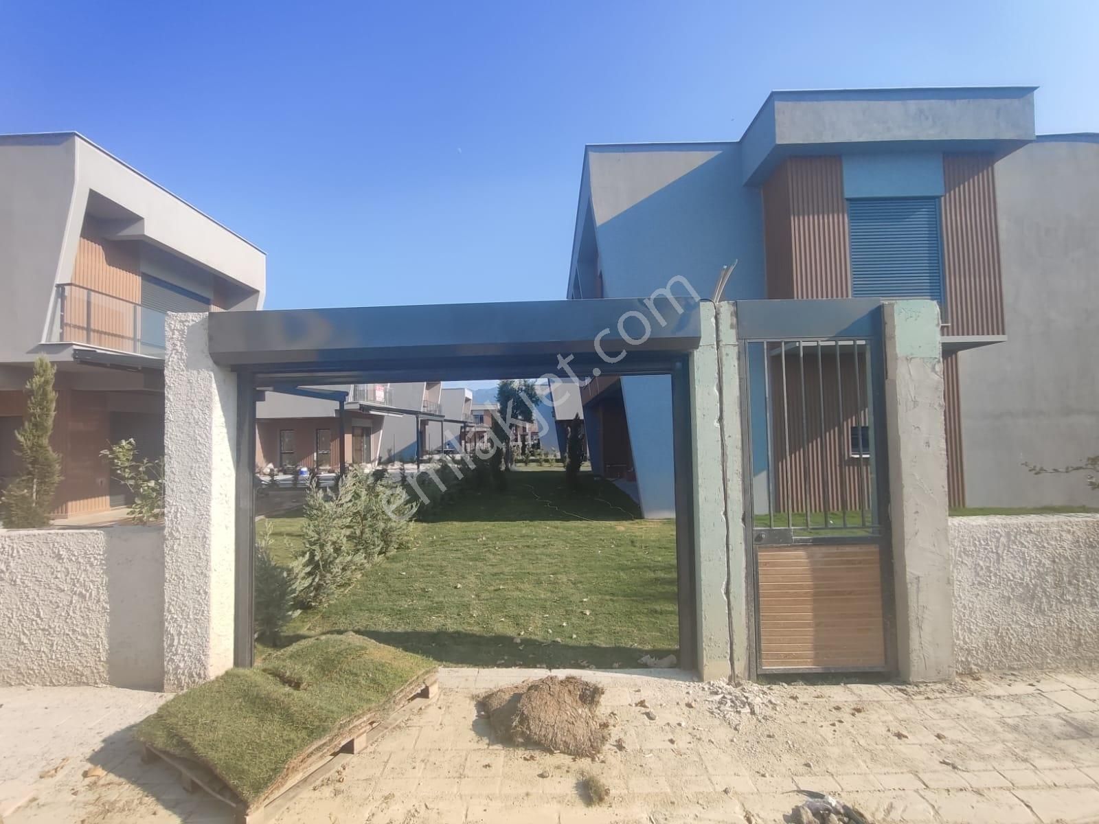 Denize Sadece 600 Metre Mesafede Kiralık Lüks Villa! - Görsel 27