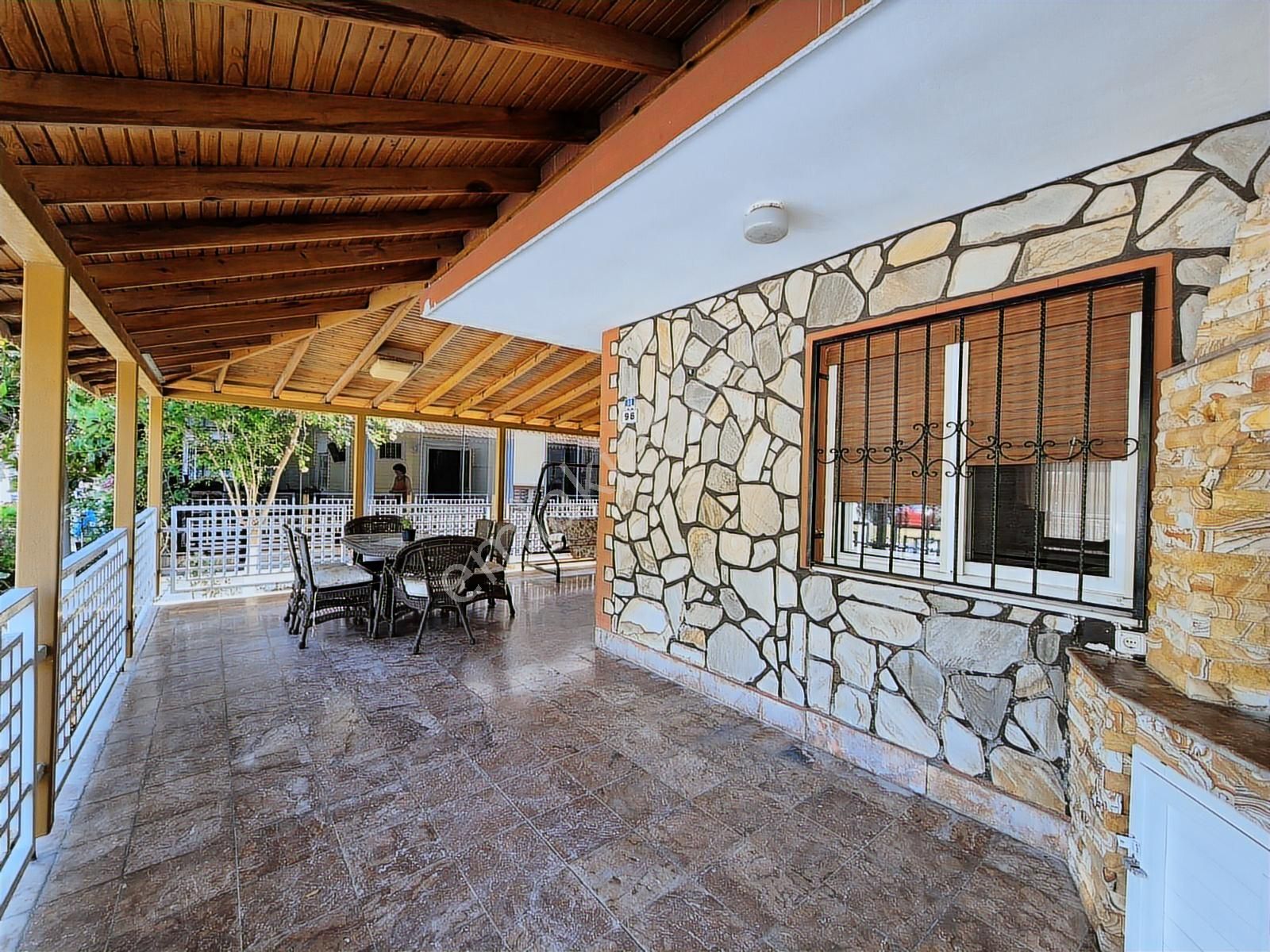 Denize Sıfır Sitede Ferah Konumda Fırsaat Yazlık - Görsel 25