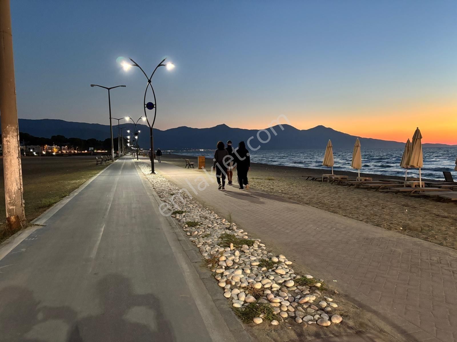 Denize Sıfır Sitede Ferah Konumda Fırsaat Yazlık - Görsel 26