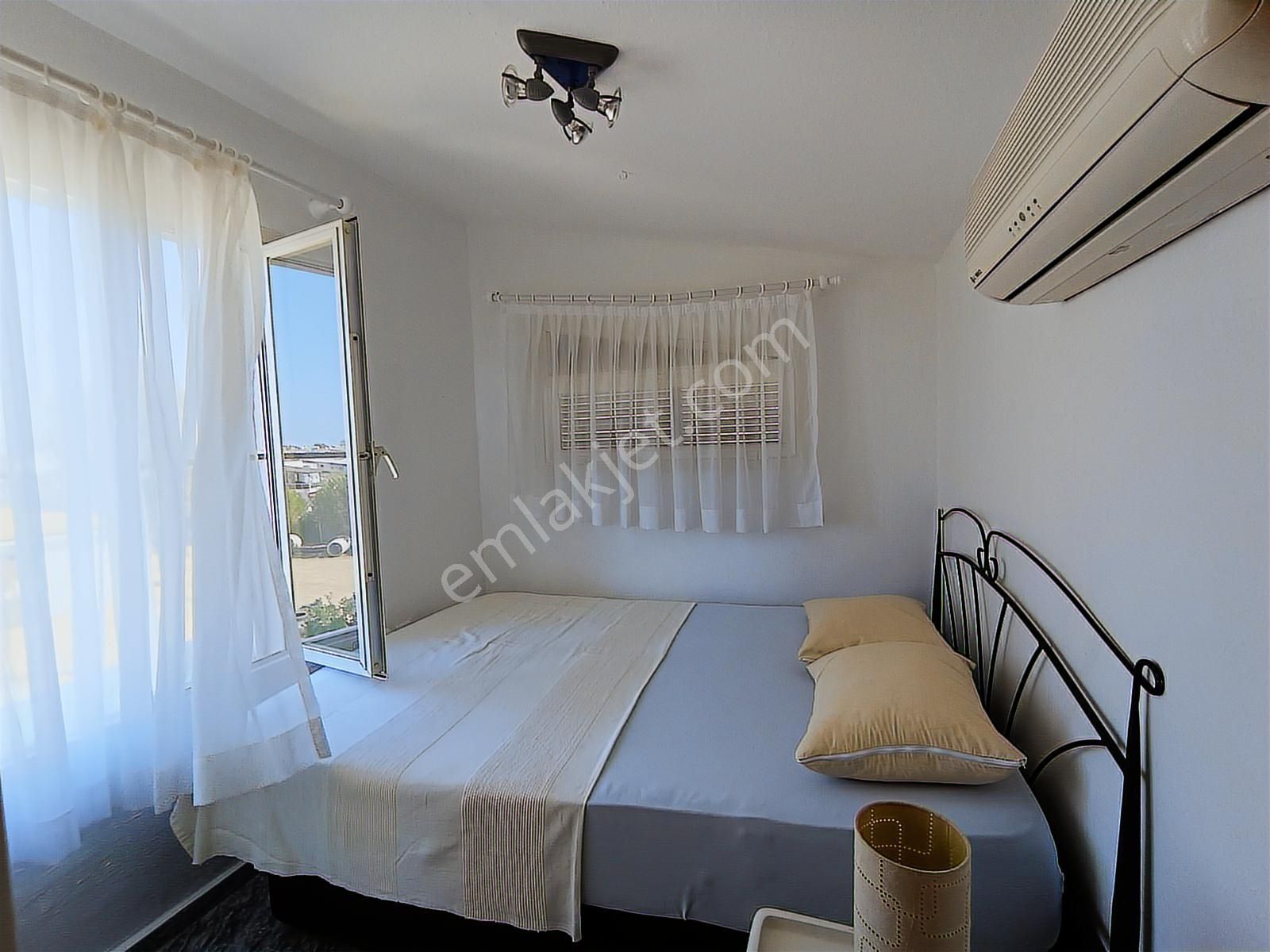 Davutlar Sahil Sit. Denize Yürüme Mesafesinde Satılık Yazlık Ev - Görsel 19