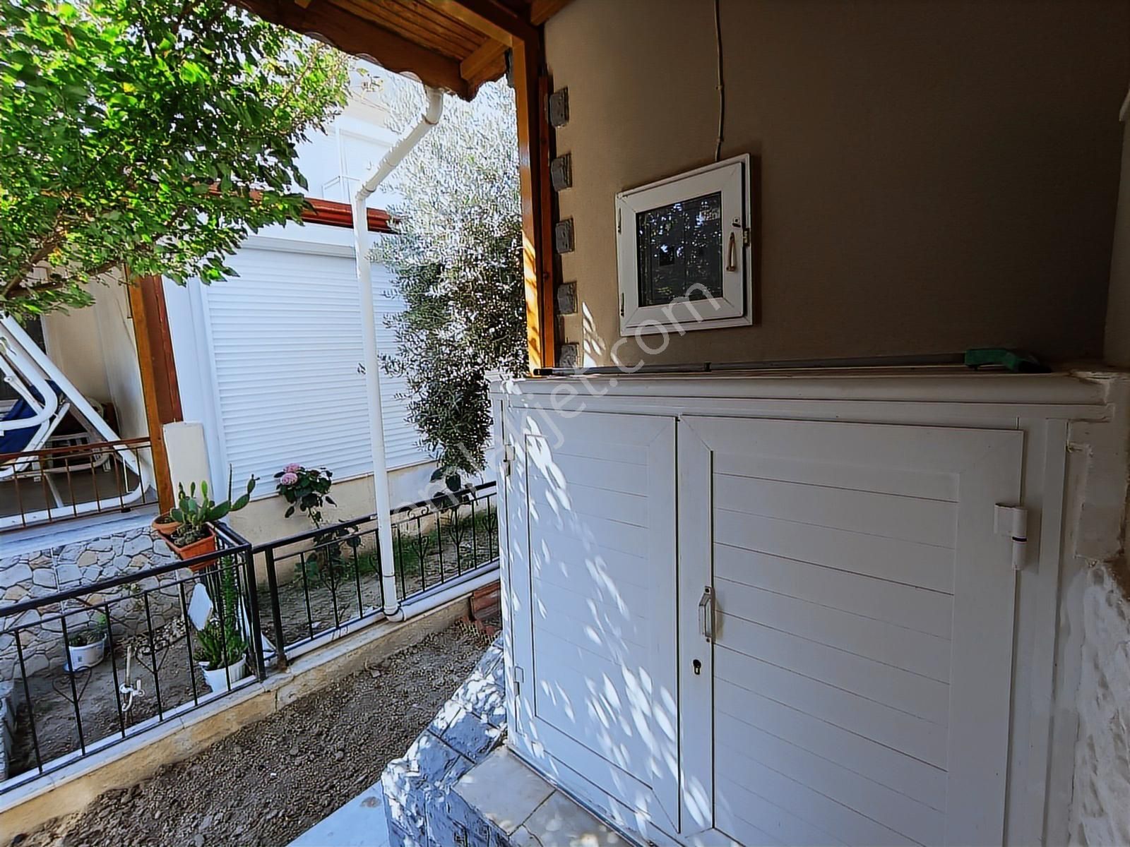 Davutlar Sahil Sit. Denize Yürüme Mesafesinde Satılık Yazlık Ev - Görsel 25