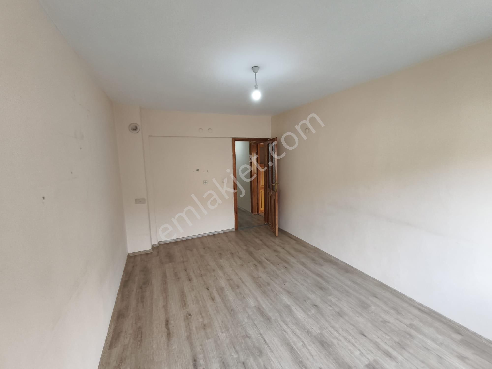 Değirmenönünde Depozitosuz 3+1 160 Metrekare Kiralık Daire - Görsel 11