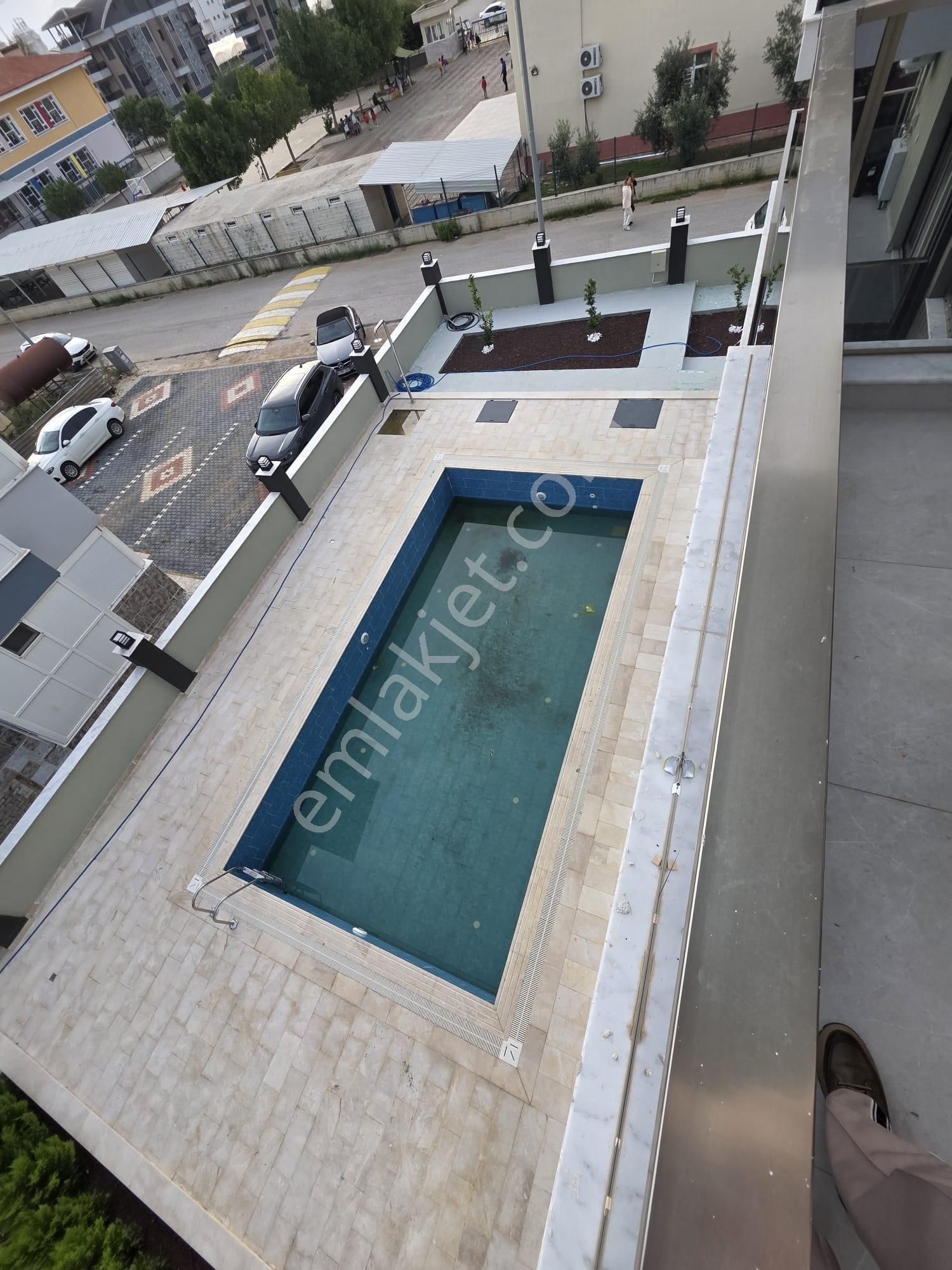 Site İçi Lüx Eşyasız Daire - Görsel 15