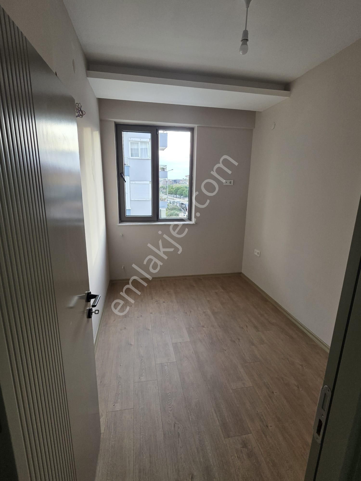 Site İçi Lüx Eşyasız Daire - Görsel 29