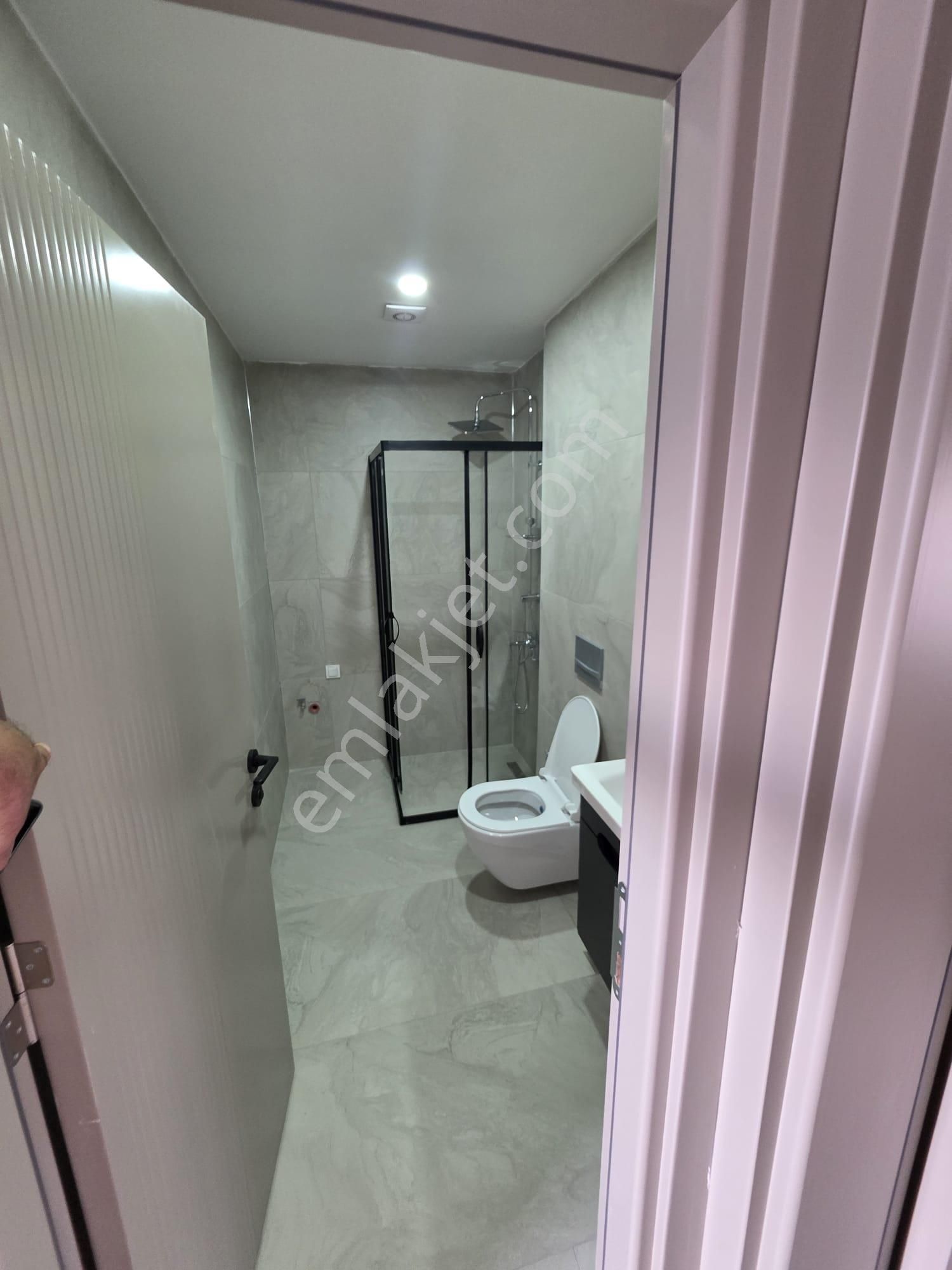 Site İçi Lüx Eşyasız Daire - Görsel 5