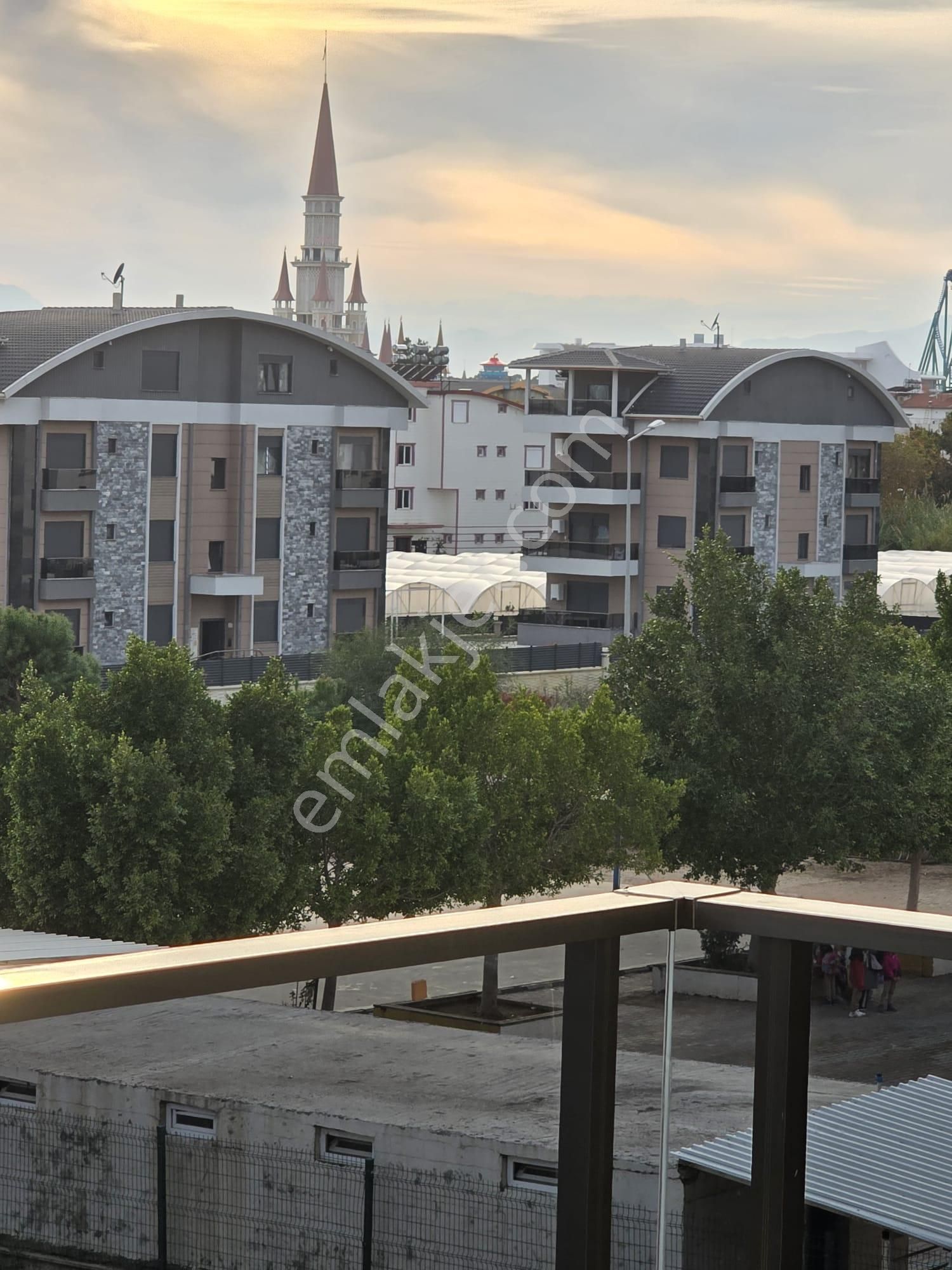 Site İçi Lüx Eşyasız Daire - Görsel 16