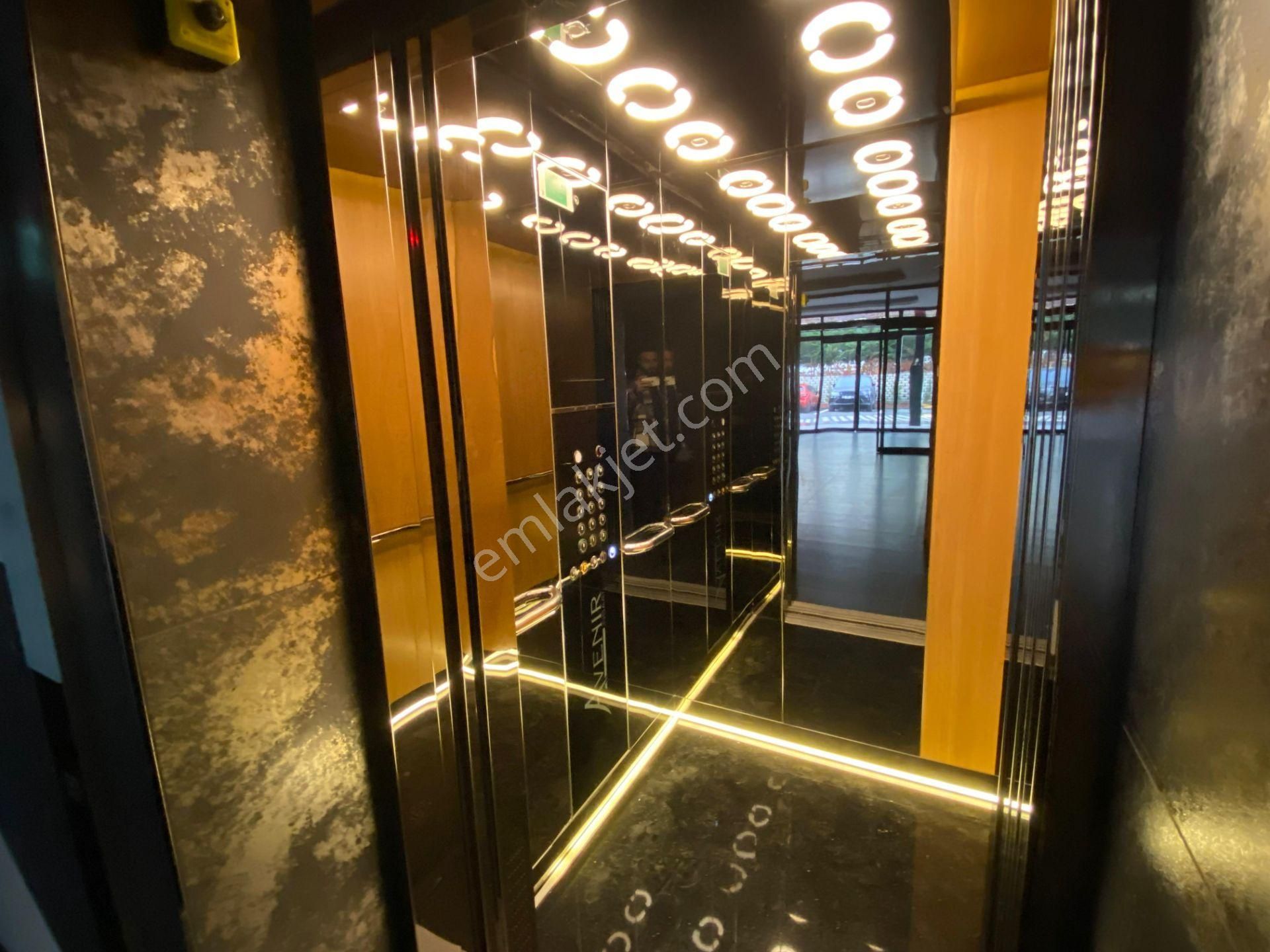 Avenır Neva’da 3.5+1 | Cam Oda & Ada Mutfaklı Satılık Daire - Görsel 19