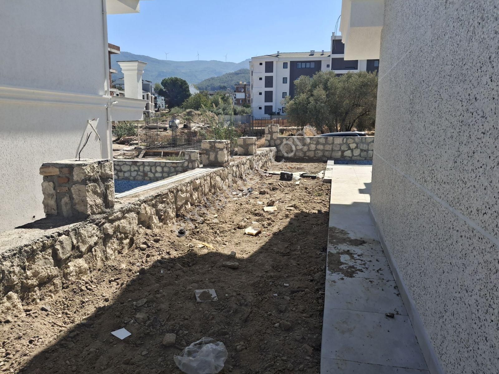 Davutlar Merkezde Yatırımlık Lux Villa - Görsel 9