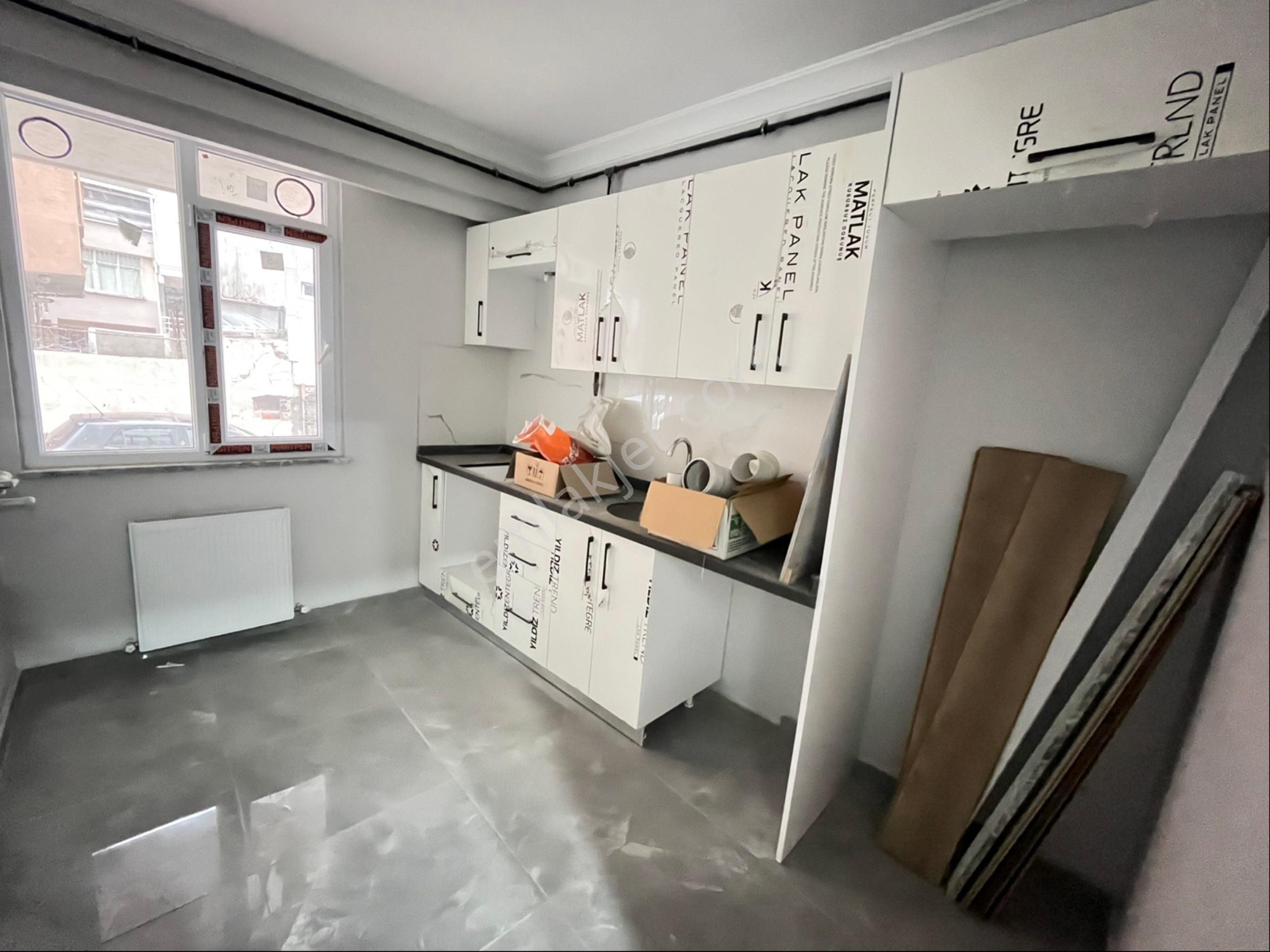 İmren Gayrimenkulden Satılık S.çeşmede 2+1 90 M2 Yüksek Giriş Lüks Yapım - Görsel 11