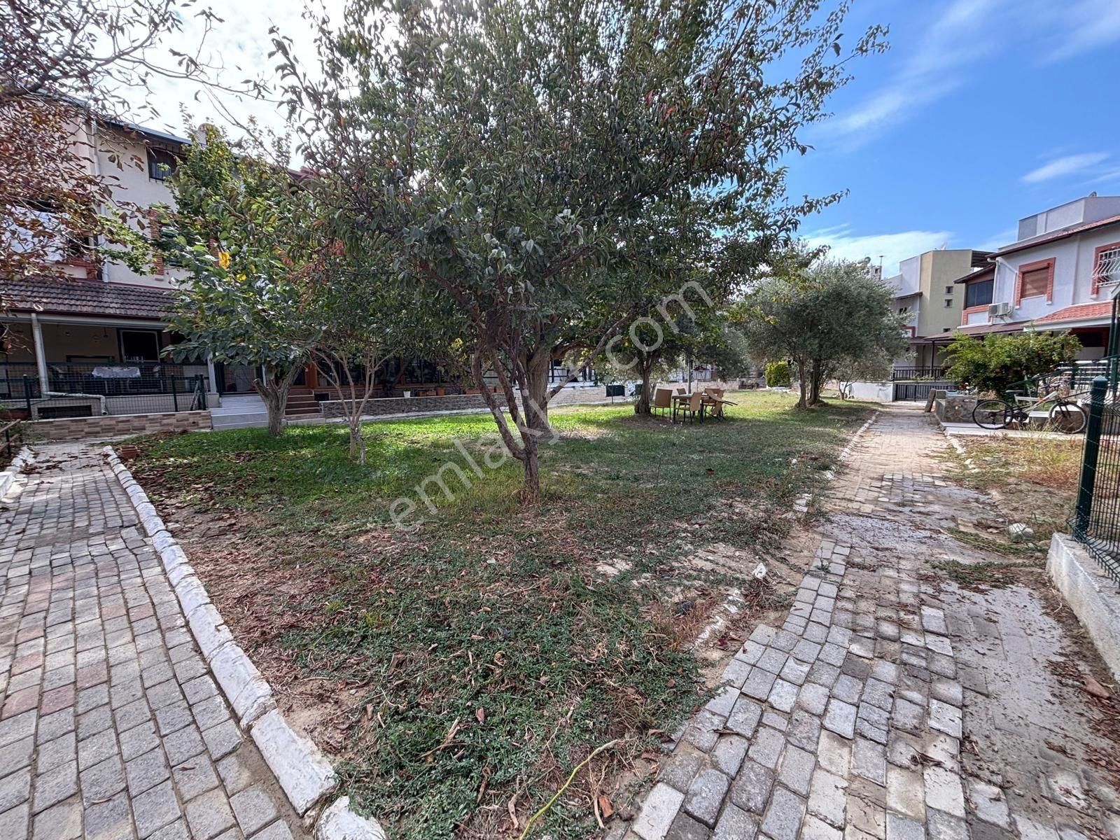 Denize Yakın Konumda Bakımlı Ferah Konumda 4+1villa - Görsel 6