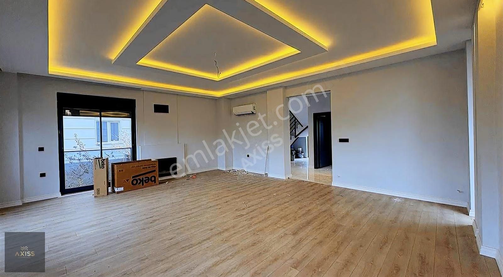 Satılık 5+1 Sıfır 3 Katlı Lüks Villa - Görsel 24