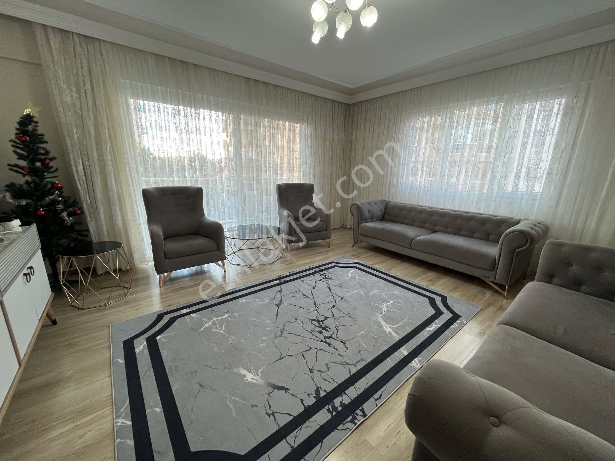 Bornova’da Site İçinde Üç Cepheşi Otoparklı Geniş Satılık Daire - Görsel 31